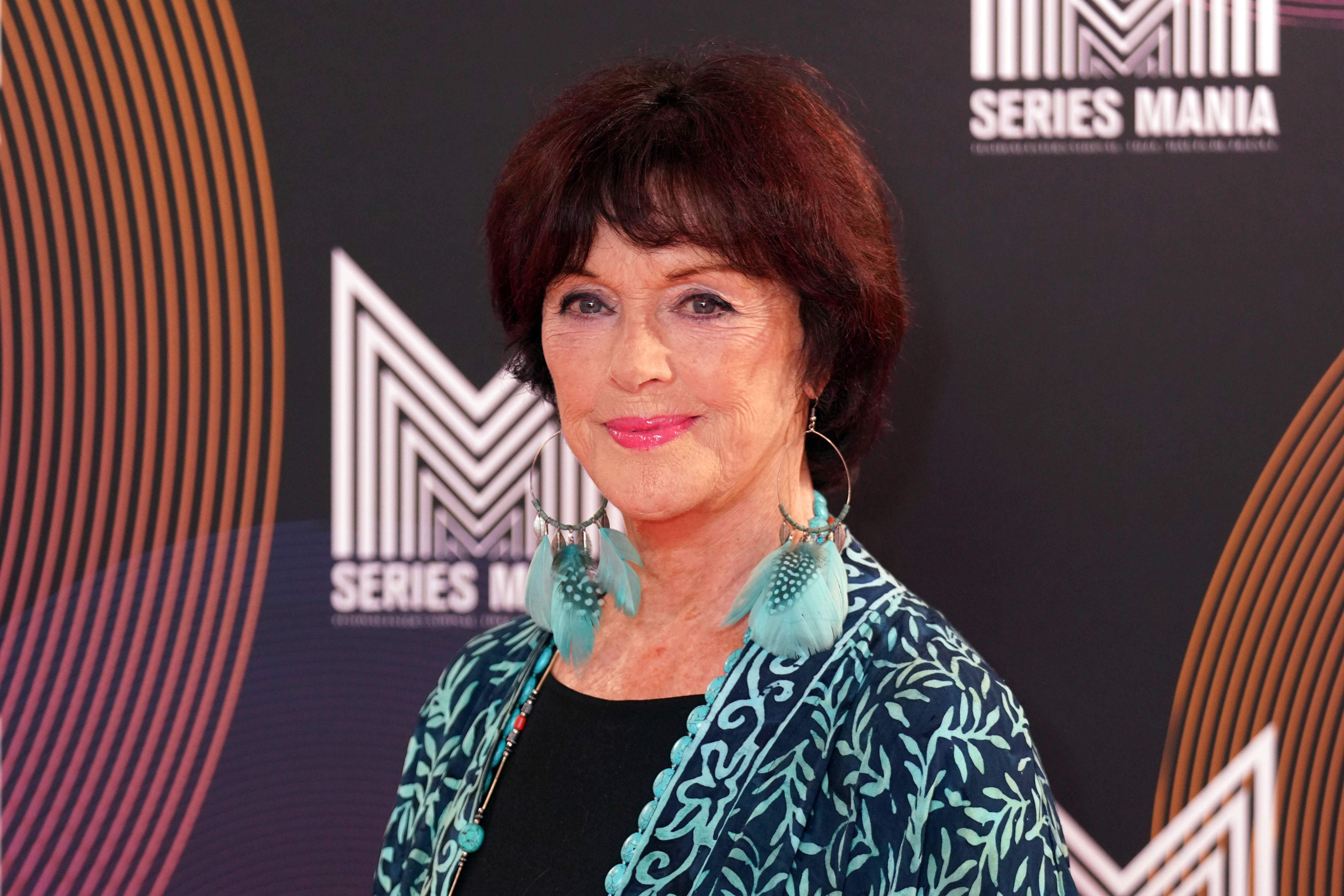 Anny Duperey assiste à la séance photo avant sa masterclass lors du Festival Series Mania - Huitième jour, le 2 septembre 2021 à Lille, en France I Source : Getty Images