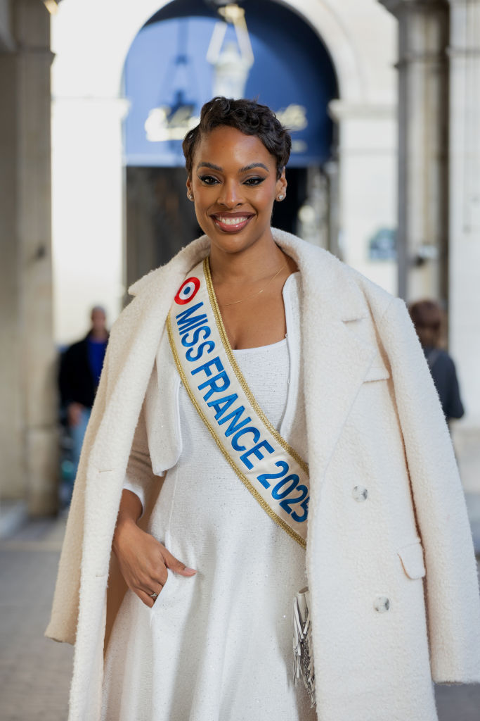 Angélique Angarni-Filopon assiste au défilé Ziad Nakad Haute Couture Printemps-Été 2025 lors de la Fashion Week de Paris, le 27 janvier 2025 à Paris, en France. | Source : Getty Images