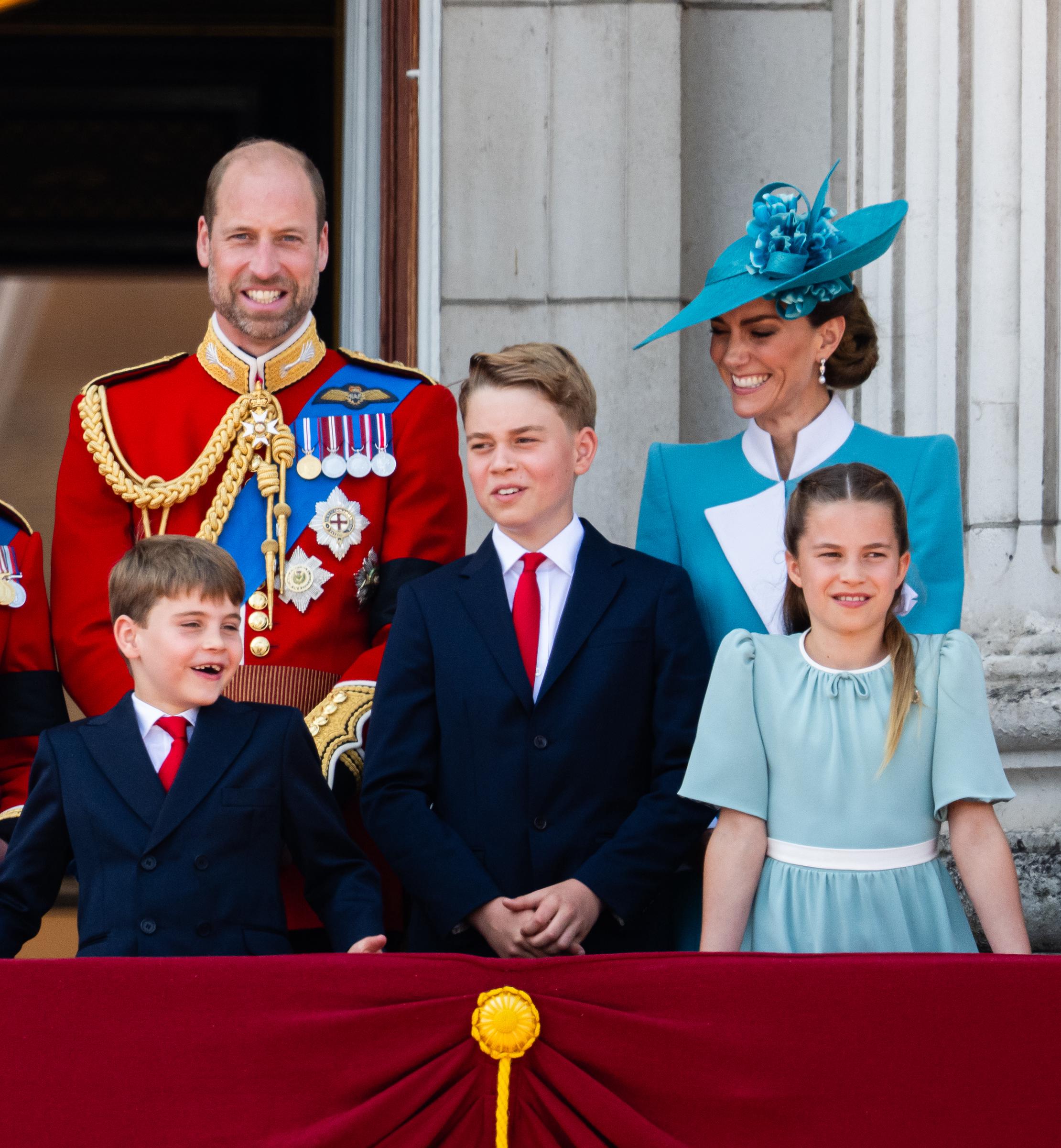 Le prince Louis, le prince William, le prince George, la princesse Catherine et la princesse Charlotte de Galles lors du Trooping the Colour le 14 juin 2025 à Londres, Angleterre | Source : Getty Images