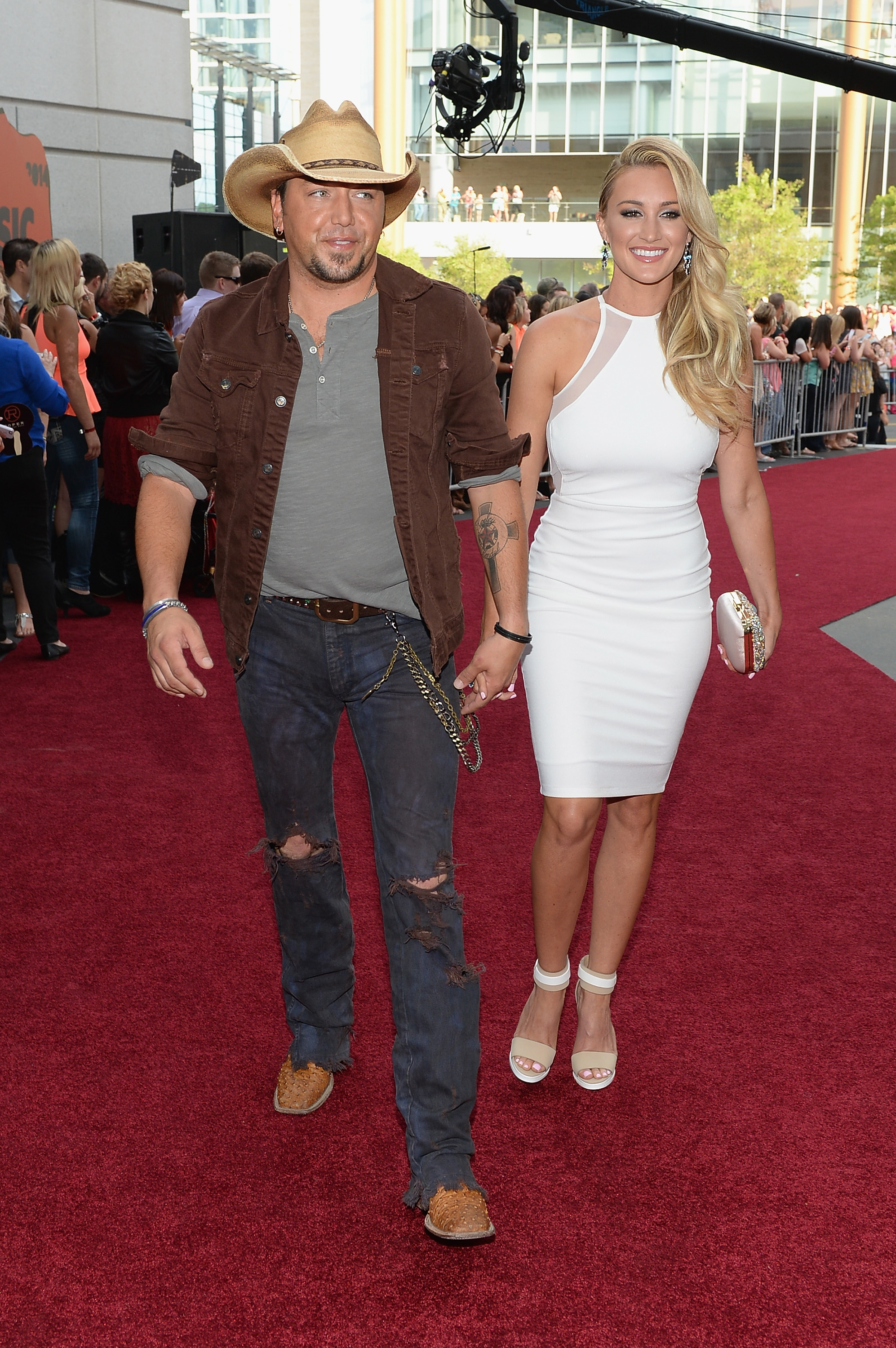 Jason Aldean et Brittany Kerr lors de la cérémonie des CMT Music Awards 2014, le 4 juin à Nashville, dans le Tennessee. | Source : Getty Images