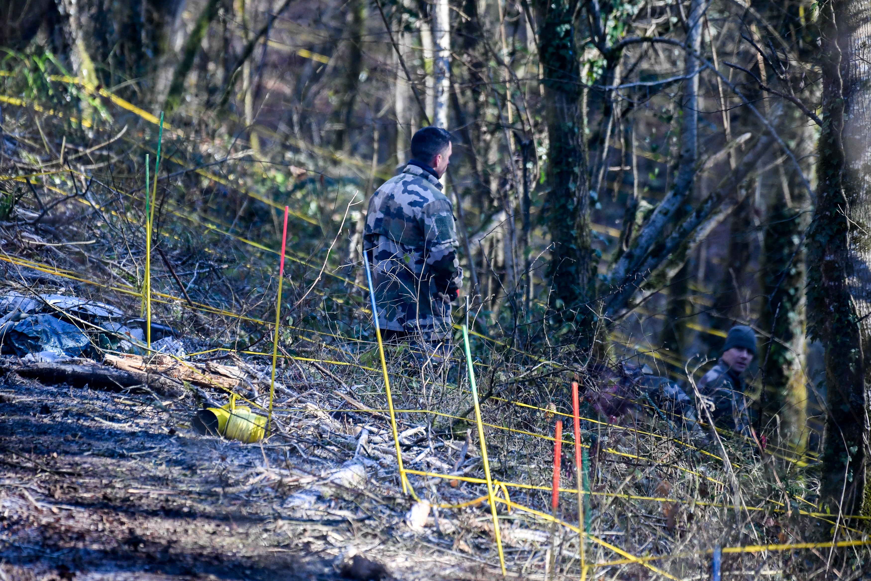 Des soldats français d'une unité spéciale participent aux recherches menées le 24 janvier 2022 près de Cagnac-les-Mines pour retrouver le corps de Delphine Jubillar, une infirmière de 33 ans disparue en France en décembre 2020 I Source : Getty Images