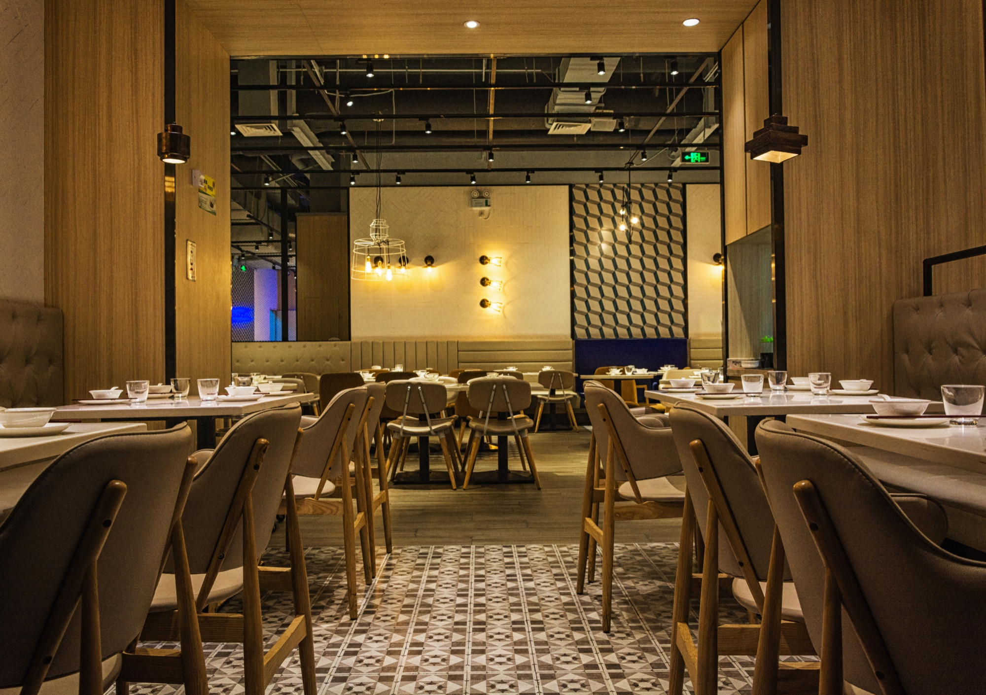 Un restaurant | Source : Freepik