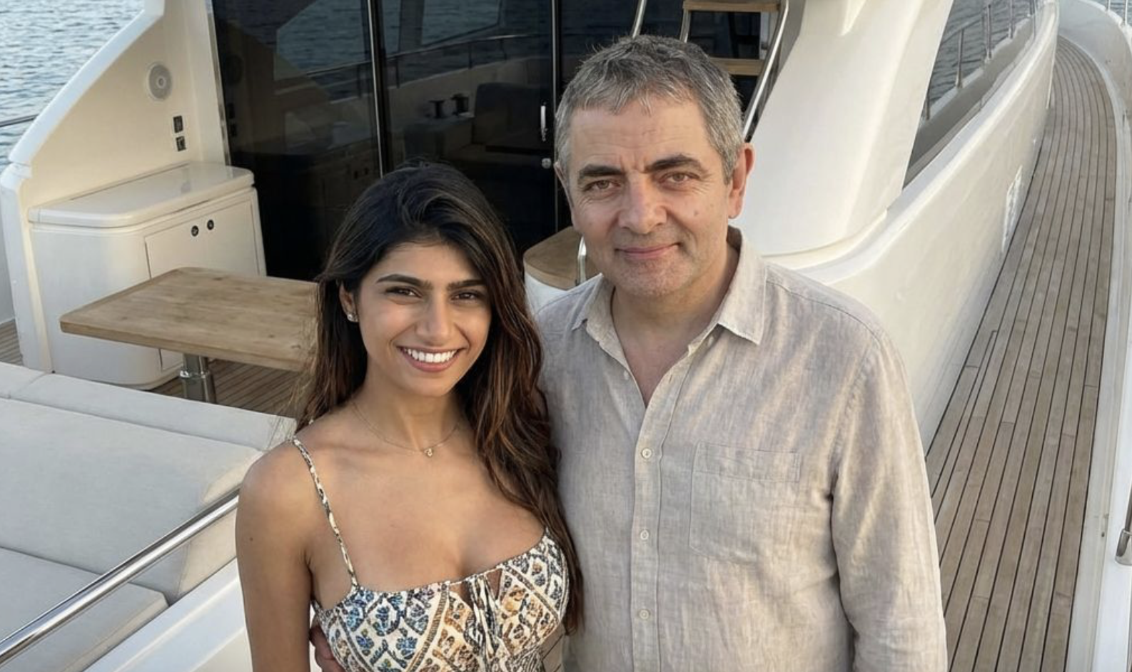 Capture d'écran de Mia Khalifa et Mr Bean I Source : https://www.instagram.com/p/DTnpH0OgQ54/?utm_source=ig_embed&ig_rid=28aebeeb-e8b9-4a0d-b596-a21820b127d1