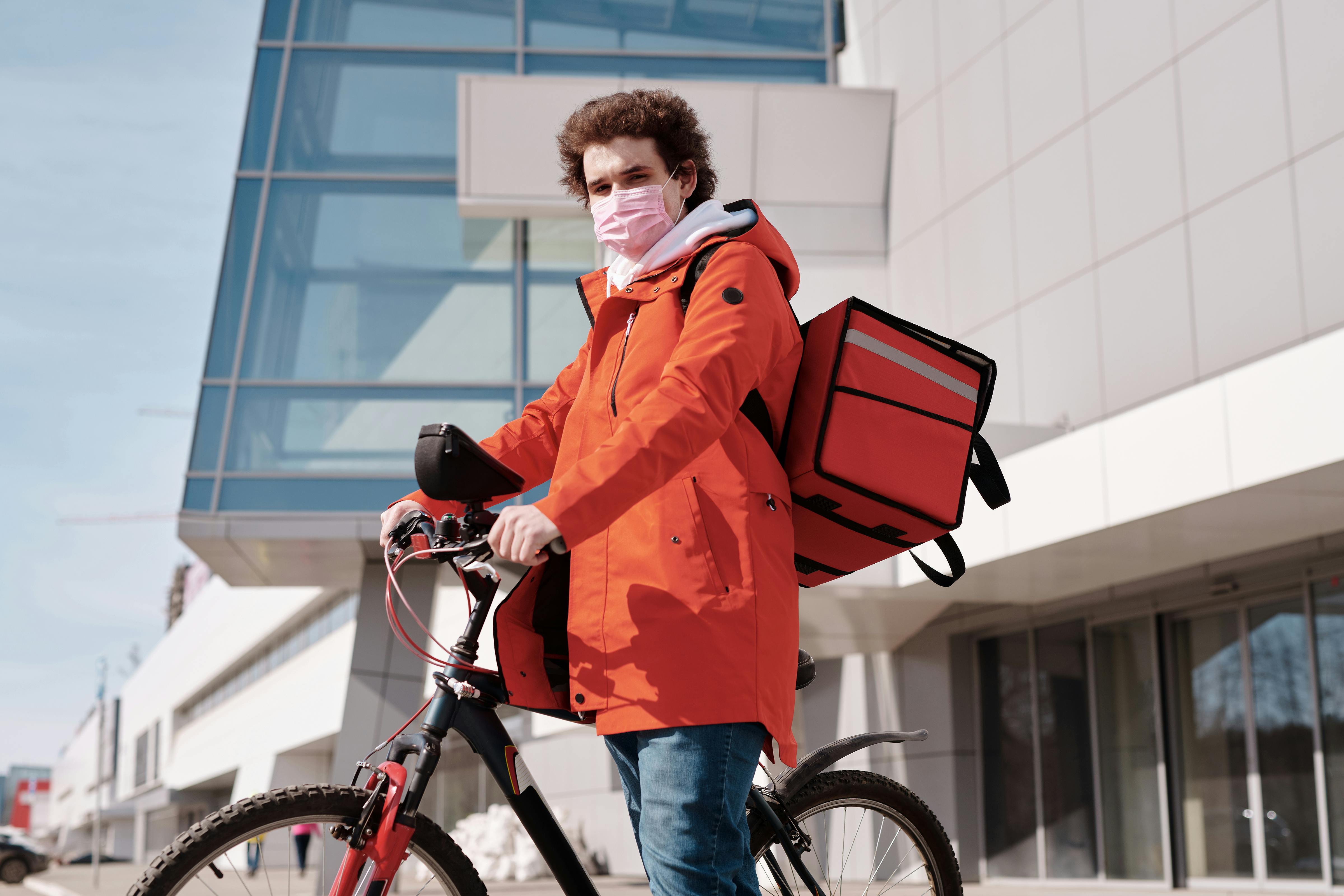 Un chauffeur-livreur | Source : Pexels