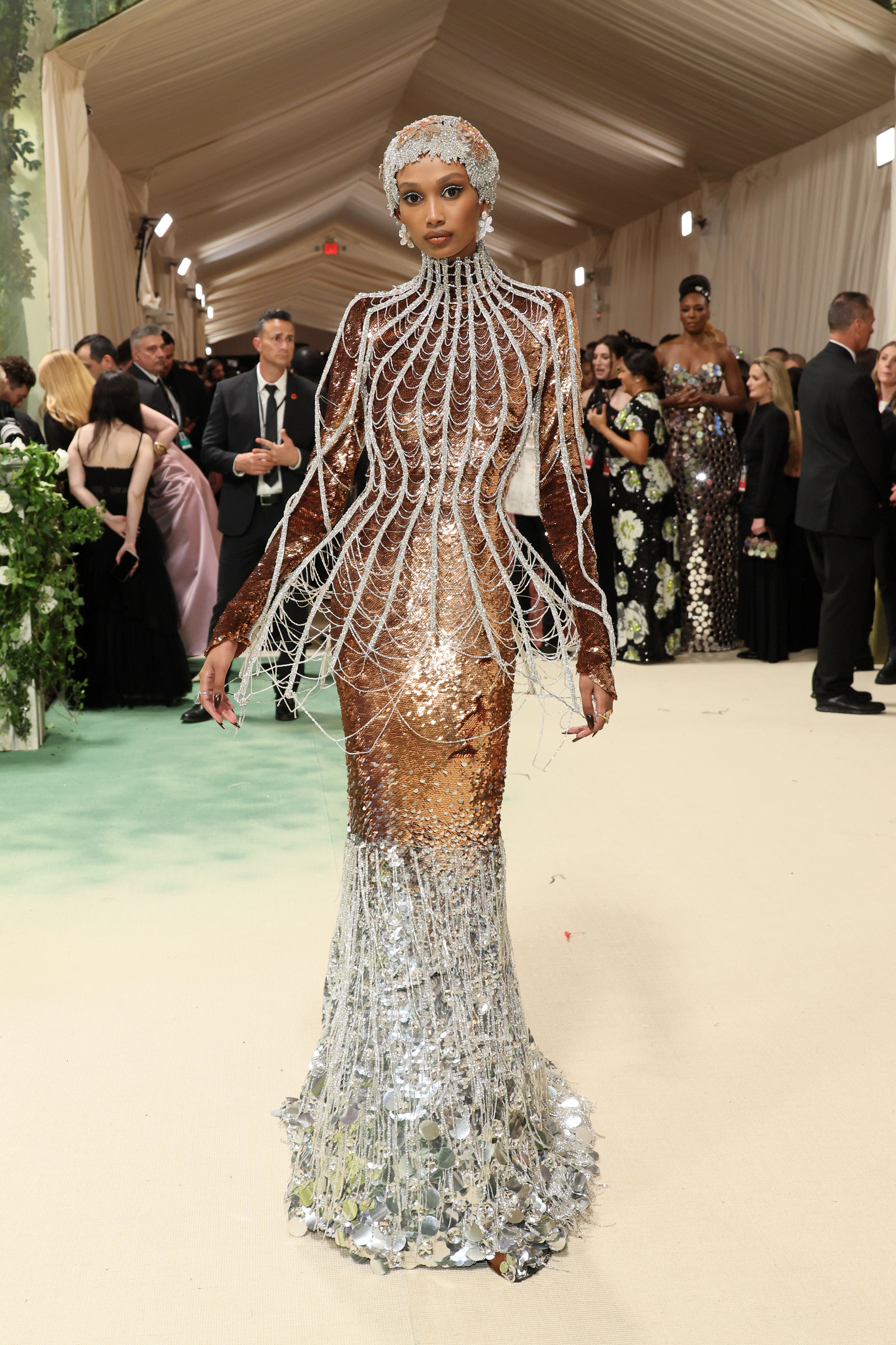 Ugbad Abdi assiste au Met Gala célébrant 'Sleeping Beauties: Reawakening Fashion' au Metropolitan Museum of Art, le 6 mai 2024, à New York | Source : Getty Images