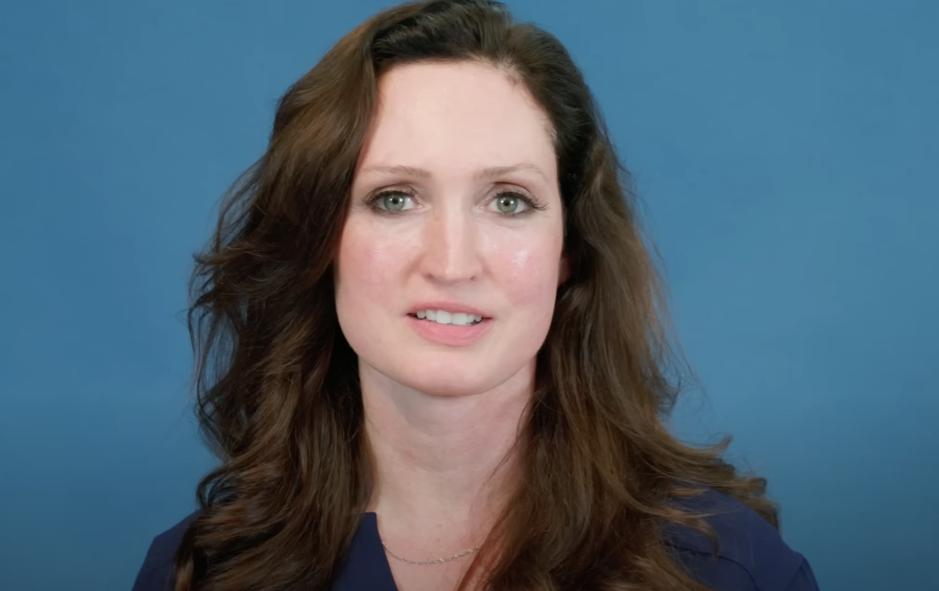 Jessica après l'opération, datée du 6 septembre 2024 | Source : YouTube/@Dr.Truesdale