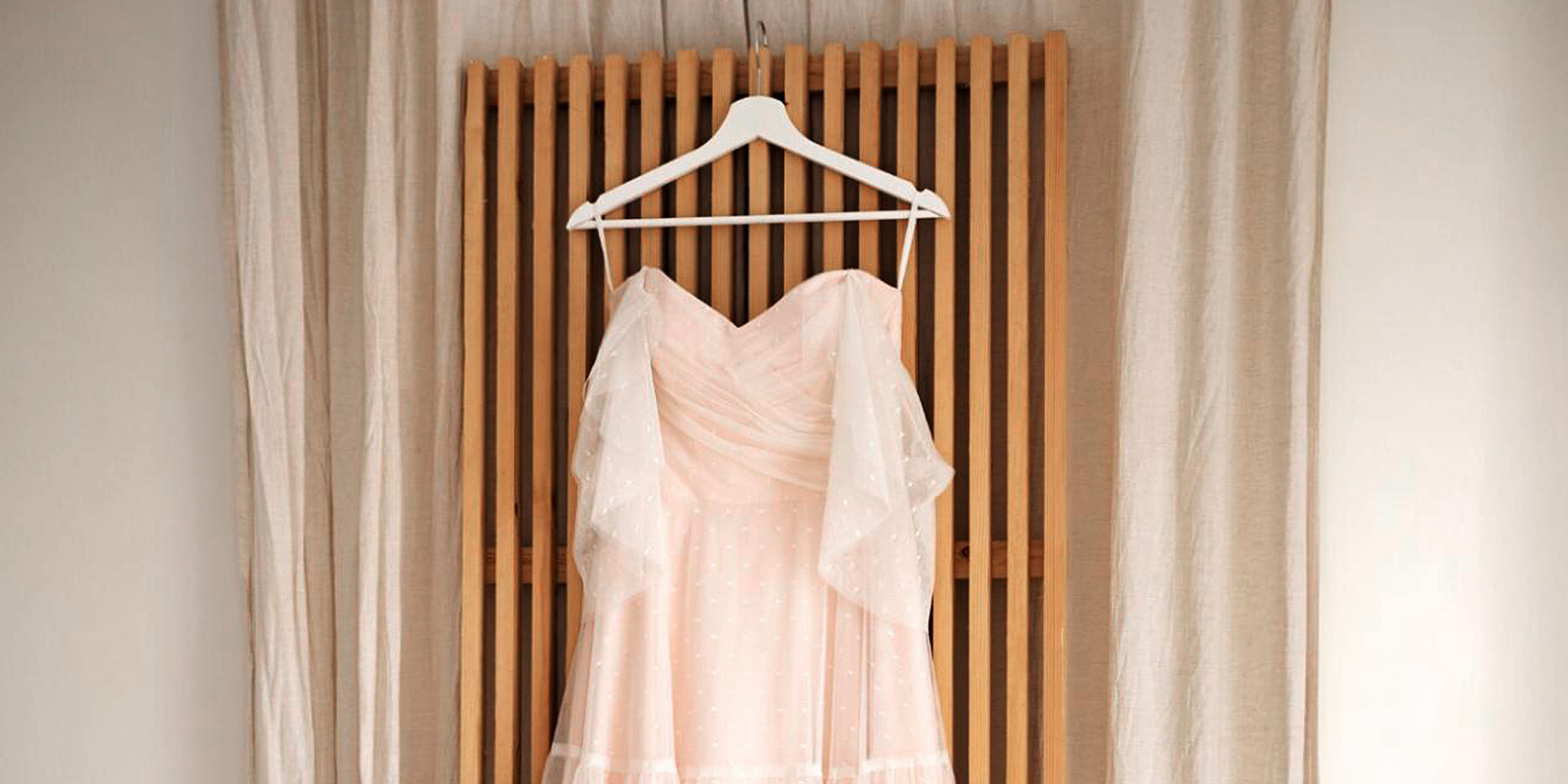 Une robe de soirée | Source : Freepik