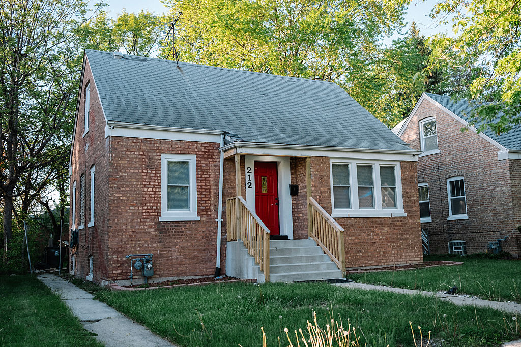 La maison d'enfance du pape Léon XIV, le 8 mai 2025 à Dolton, dans l'Illinois. Sainte-Marie-de-l'Assomption est l'église que le pape Léon XIV, nouvellement élu, fréquentait dans sa jeunesse. | Source : Getty Images