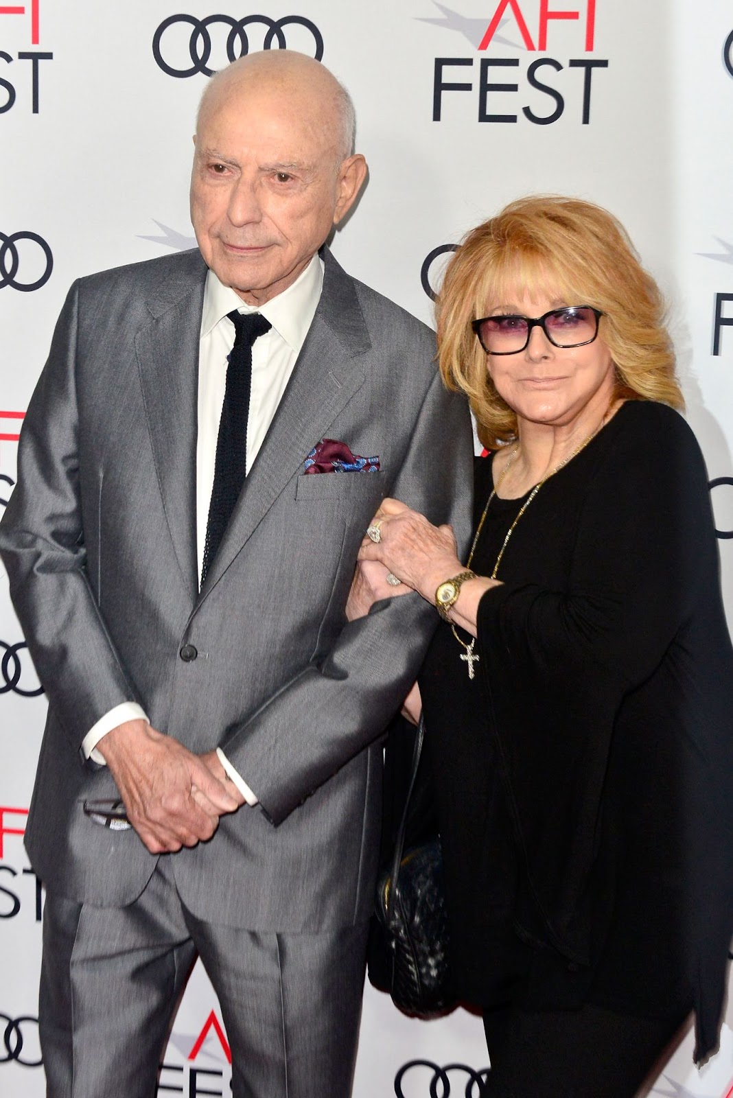 Alan Arkin et Ann-Margret lors de la projection de gala de « The Kominsky Method » le 10 novembre 2018 à Hollywood, en Californie. | Source : Getty Images