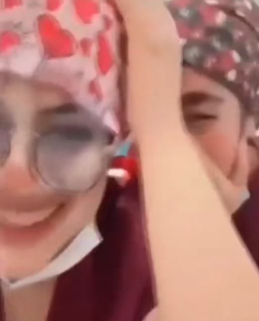 Les deux médecins en train de rire | Source : Instagram/postaedomex