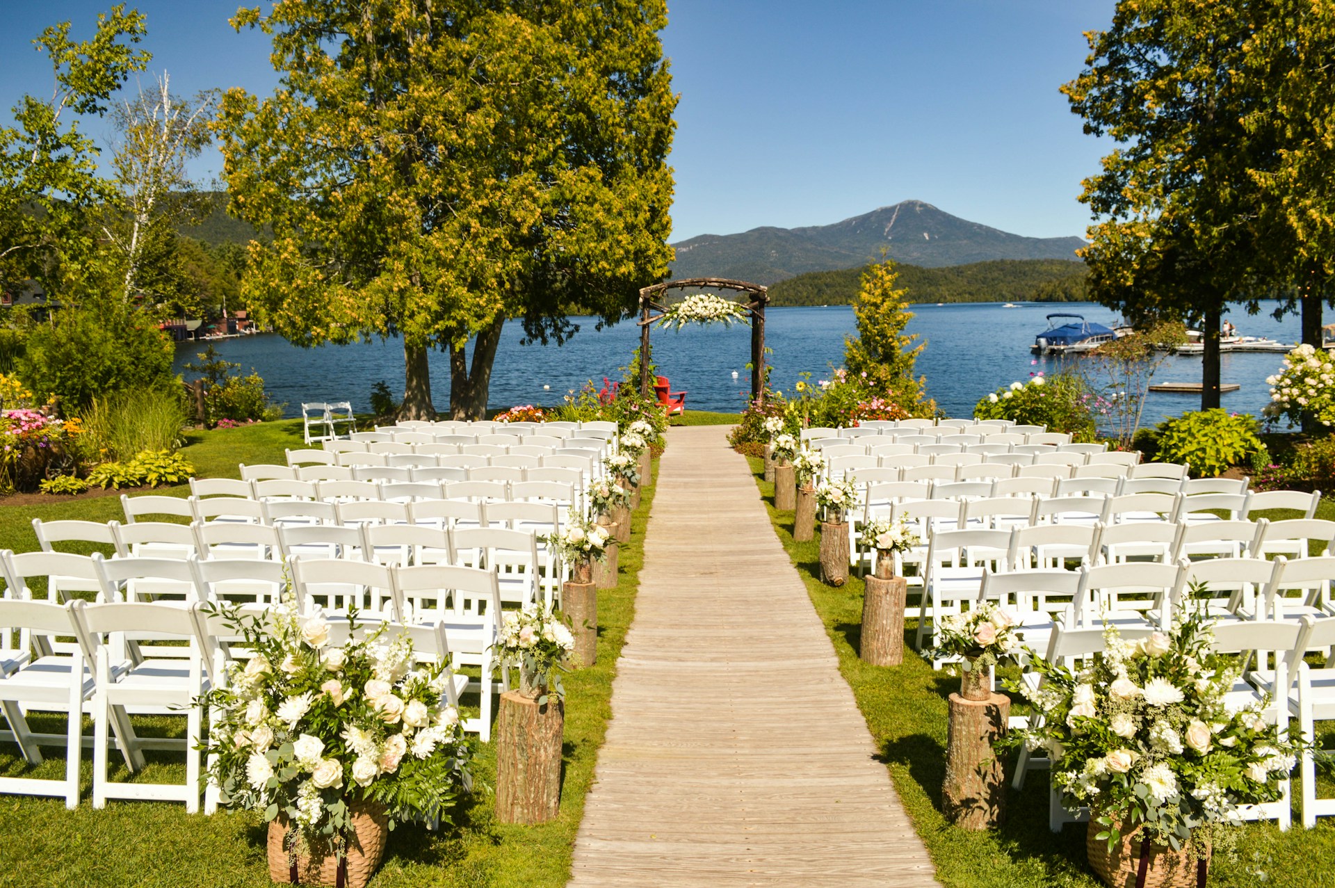 Un lieu de mariage en plein air | Source : Unsplash