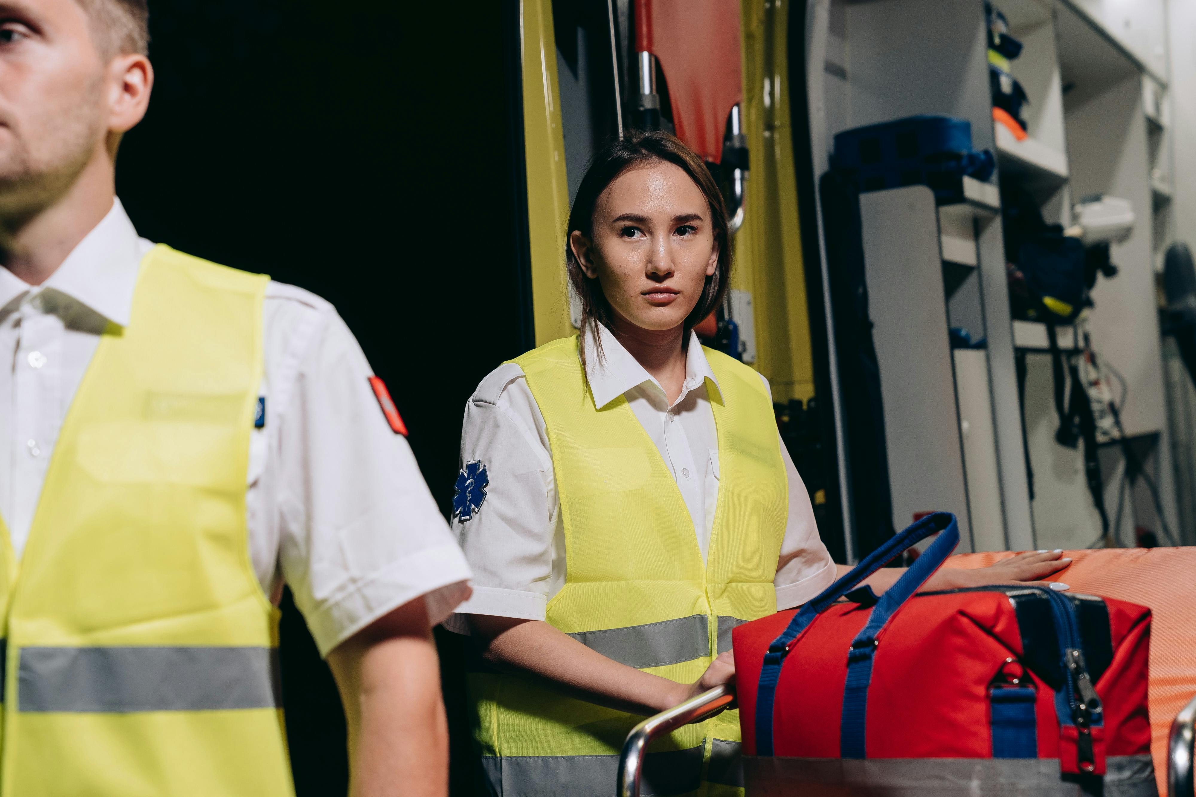 Des ambulanciers | Source : Pexels