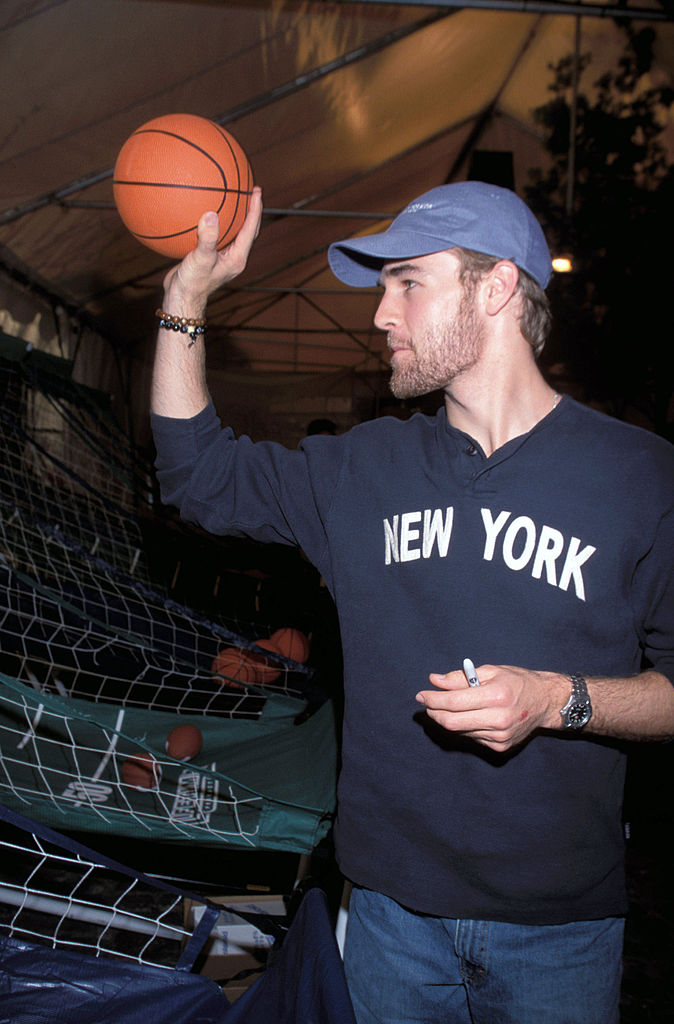 James Van Der Beek lors du carnaval « Kids for Kids » organisé en 1999 par la fondation Elizabeth Glasser Pediatric Aids Foundation à l'Industria Studio de New York, New York, États-Unis I Source : Getty Images