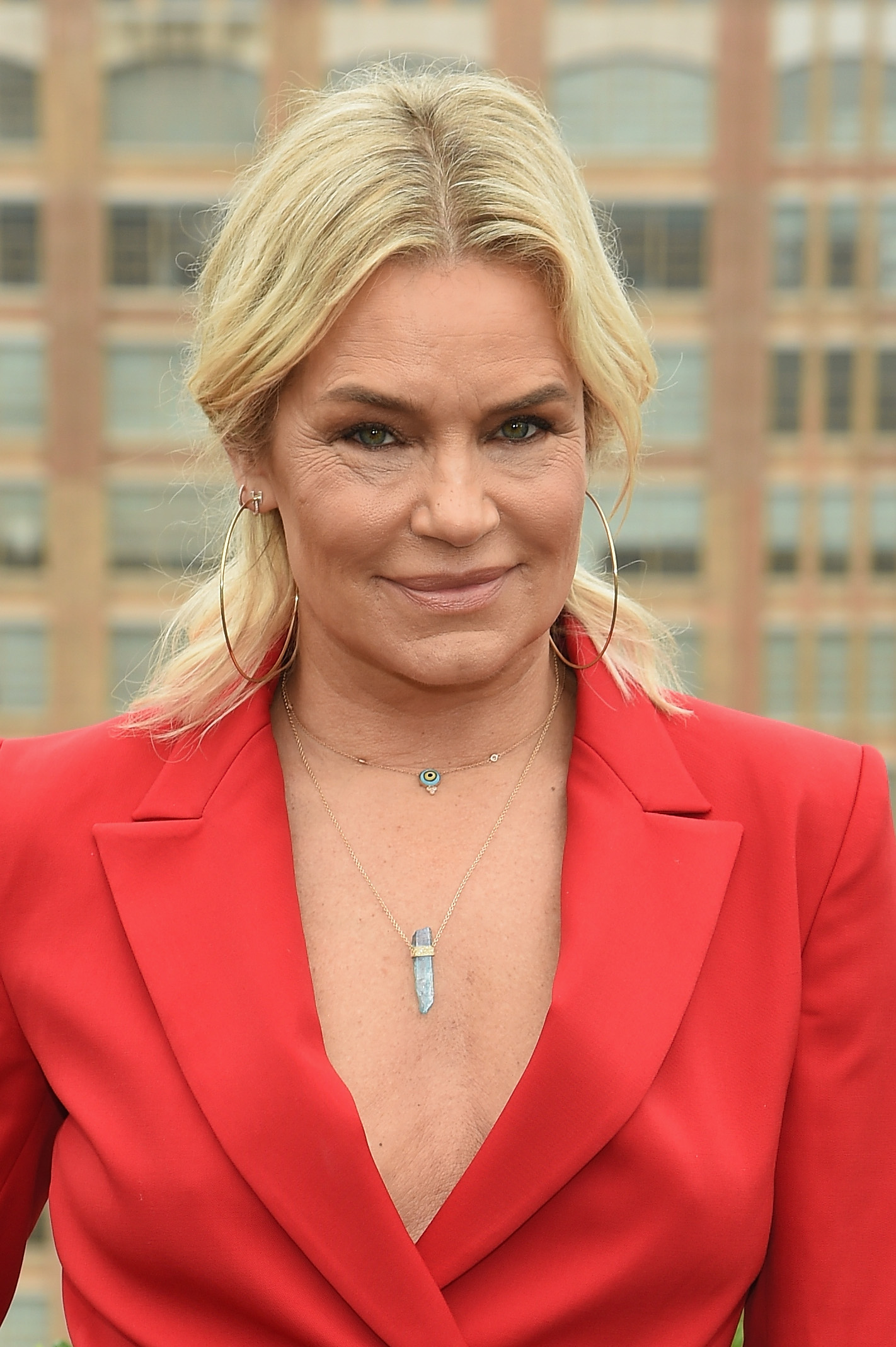 Yolanda Hadid assiste au défilé Oscar De La Renta depuis le premier rang lors de la Fashion Week de New York : The Shows, le 11 septembre 2018 | Source : Getty Images