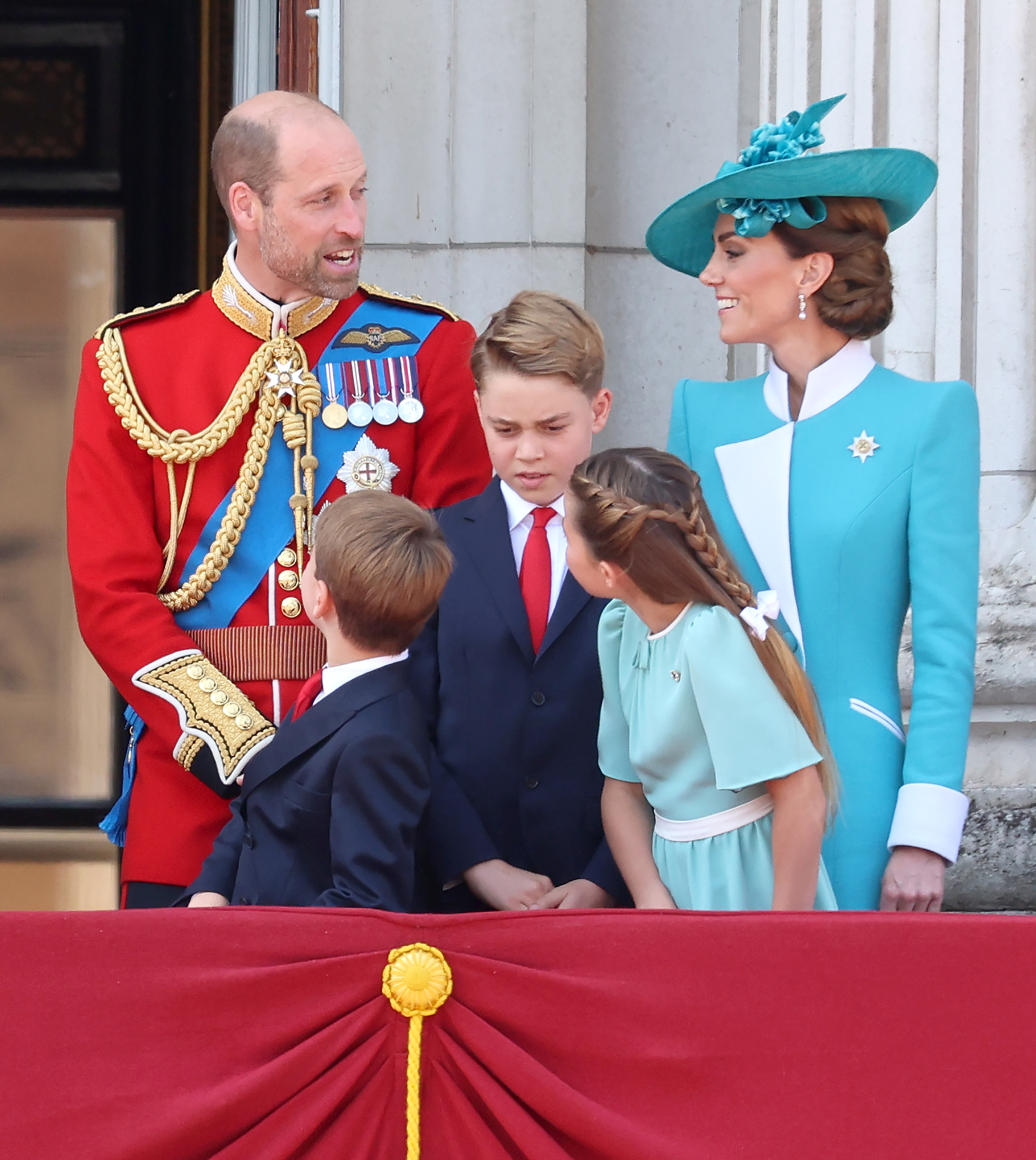 Le prince William et la princesse Catherine avec la princesse Charlotte, le prince George et le prince Louis de Galles le 14 juin 2025 | Source : Getty Images