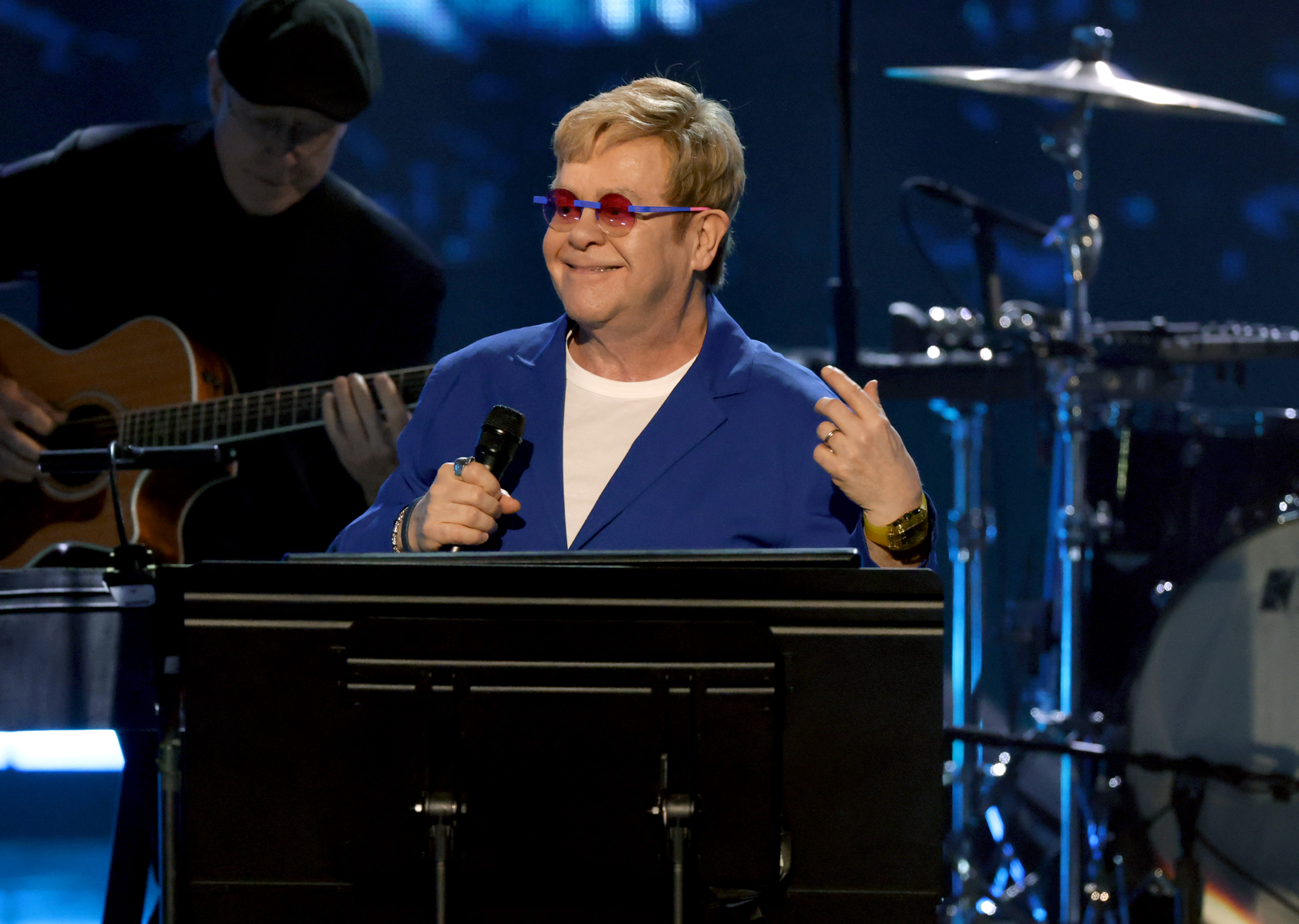 Sir Elton John sur scène lors de la cérémonie d’intronisation au Rock & Roll Hall of Fame 2025, le 8 novembre à Los Angeles. | Source : Getty Images