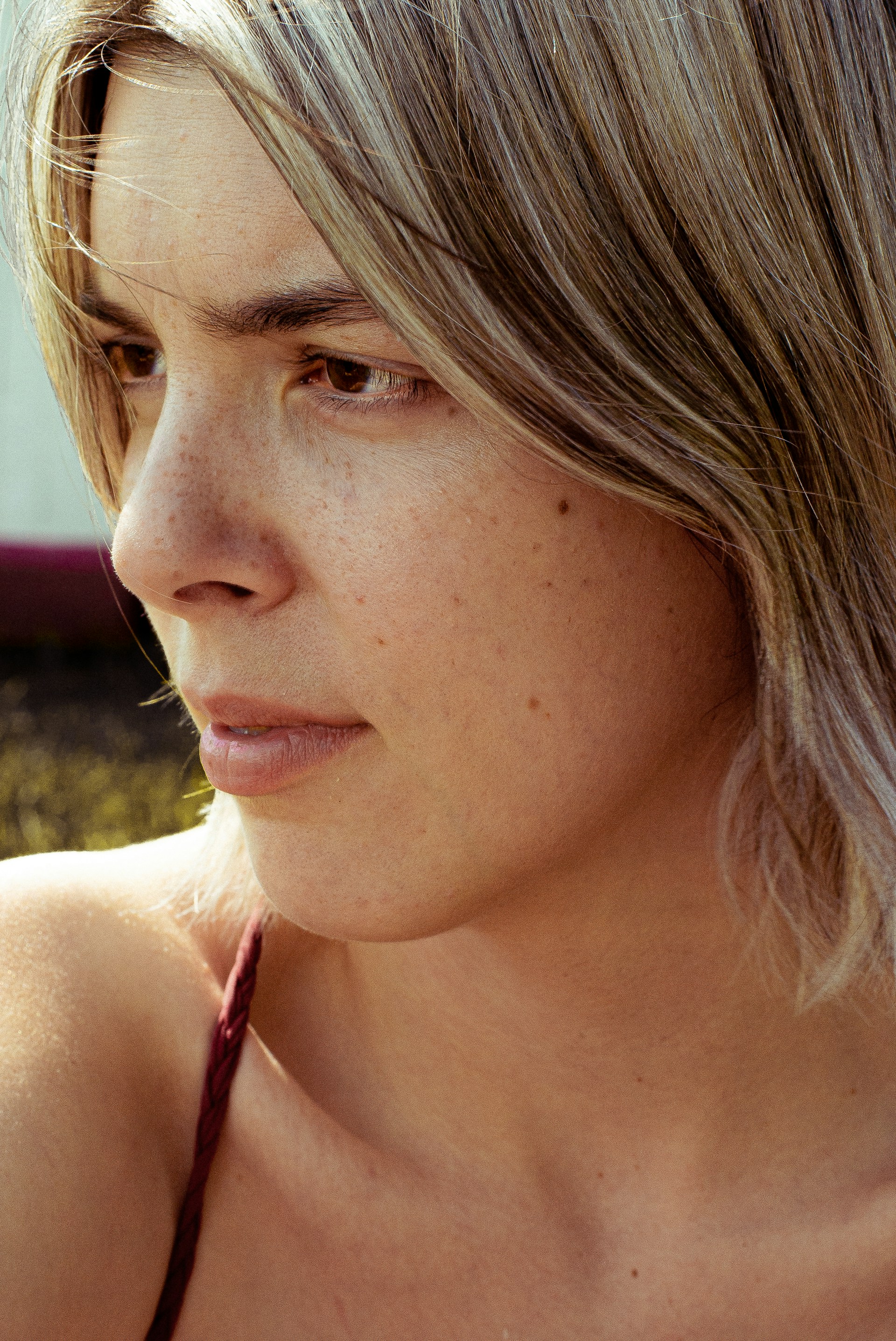 Une femme à l'expression sinistre | Source : Unsplash