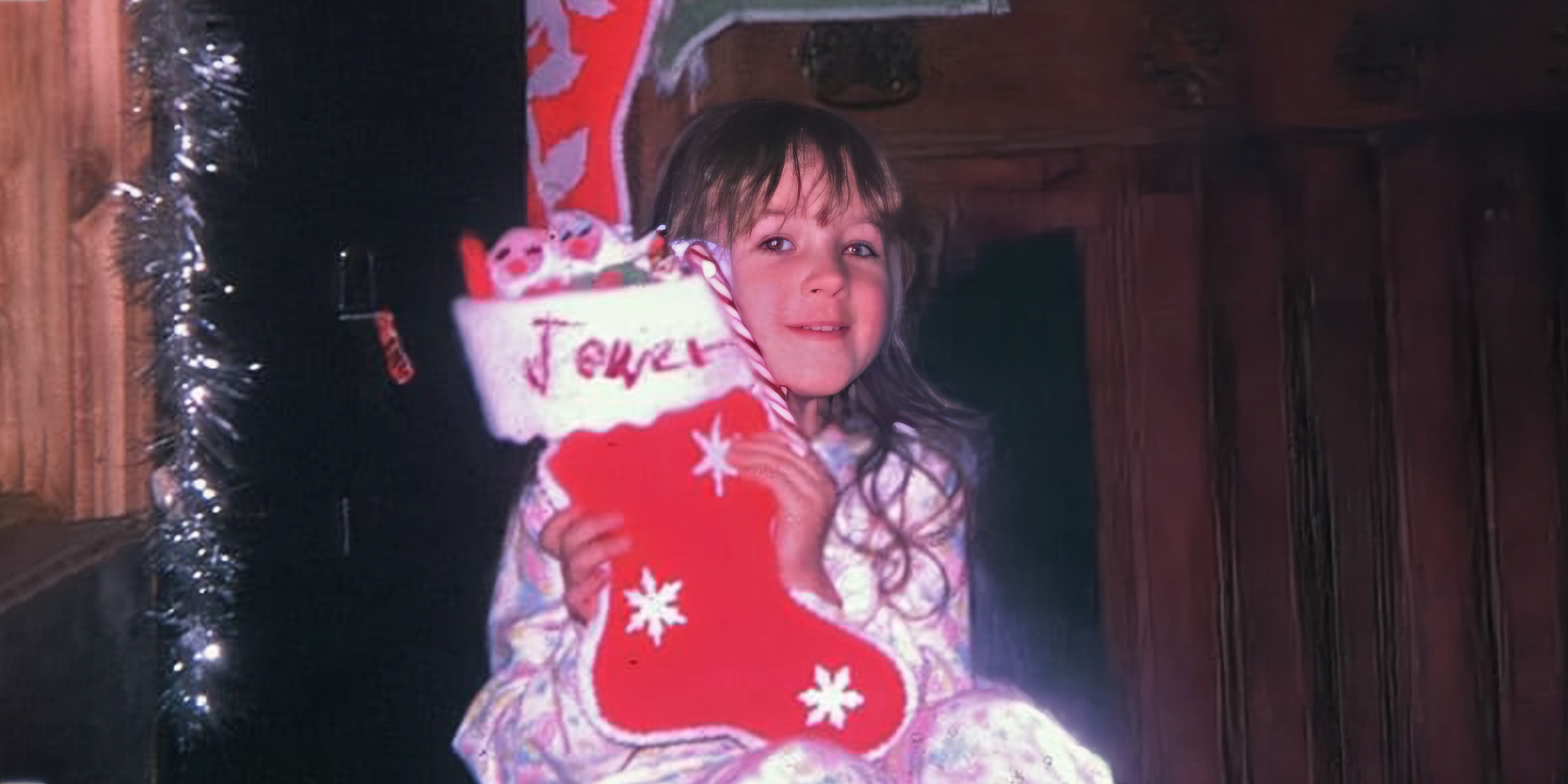 La chanteuse | Source : Facebook/jeweljk