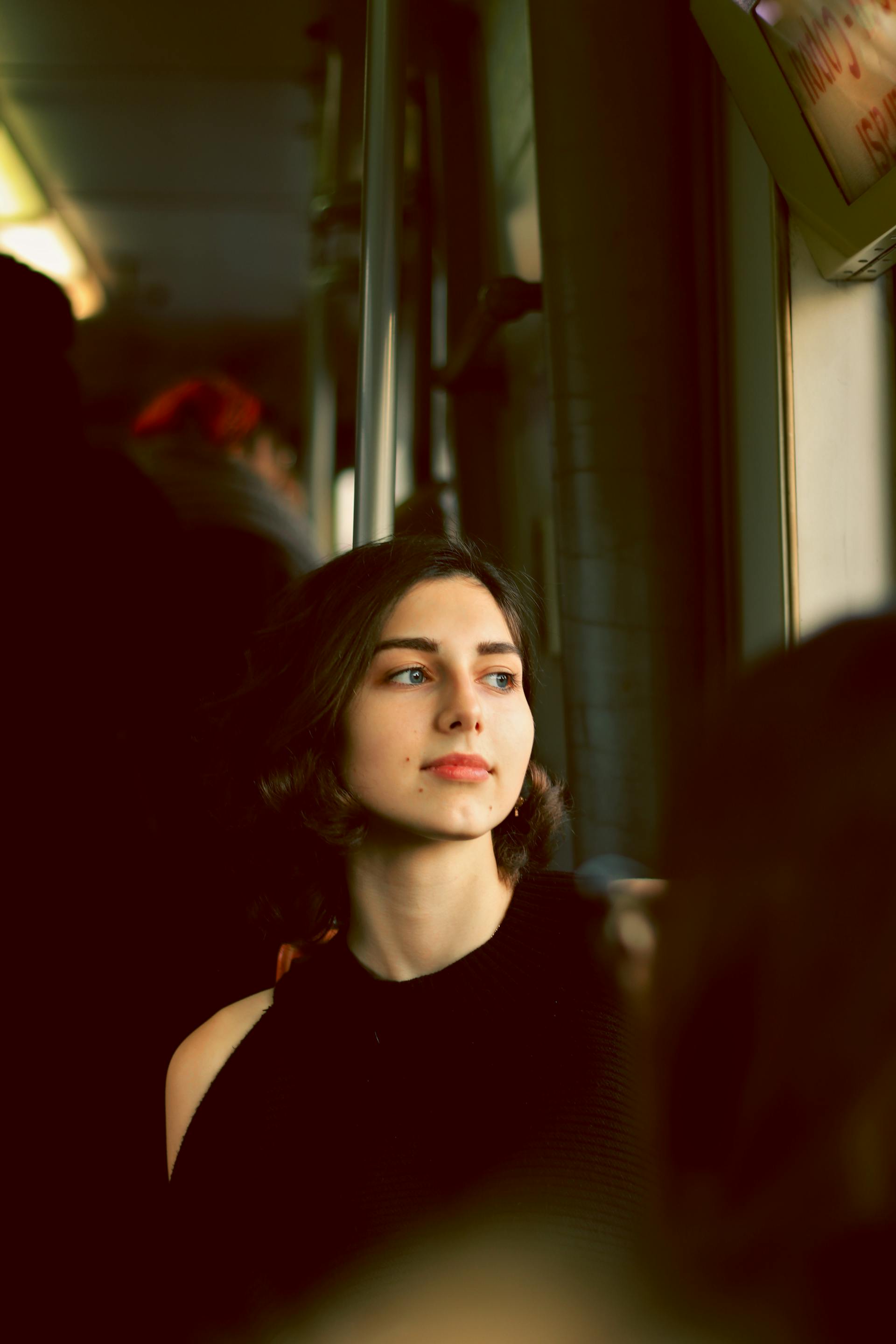 Une femme réfléchie | Source : Pexels