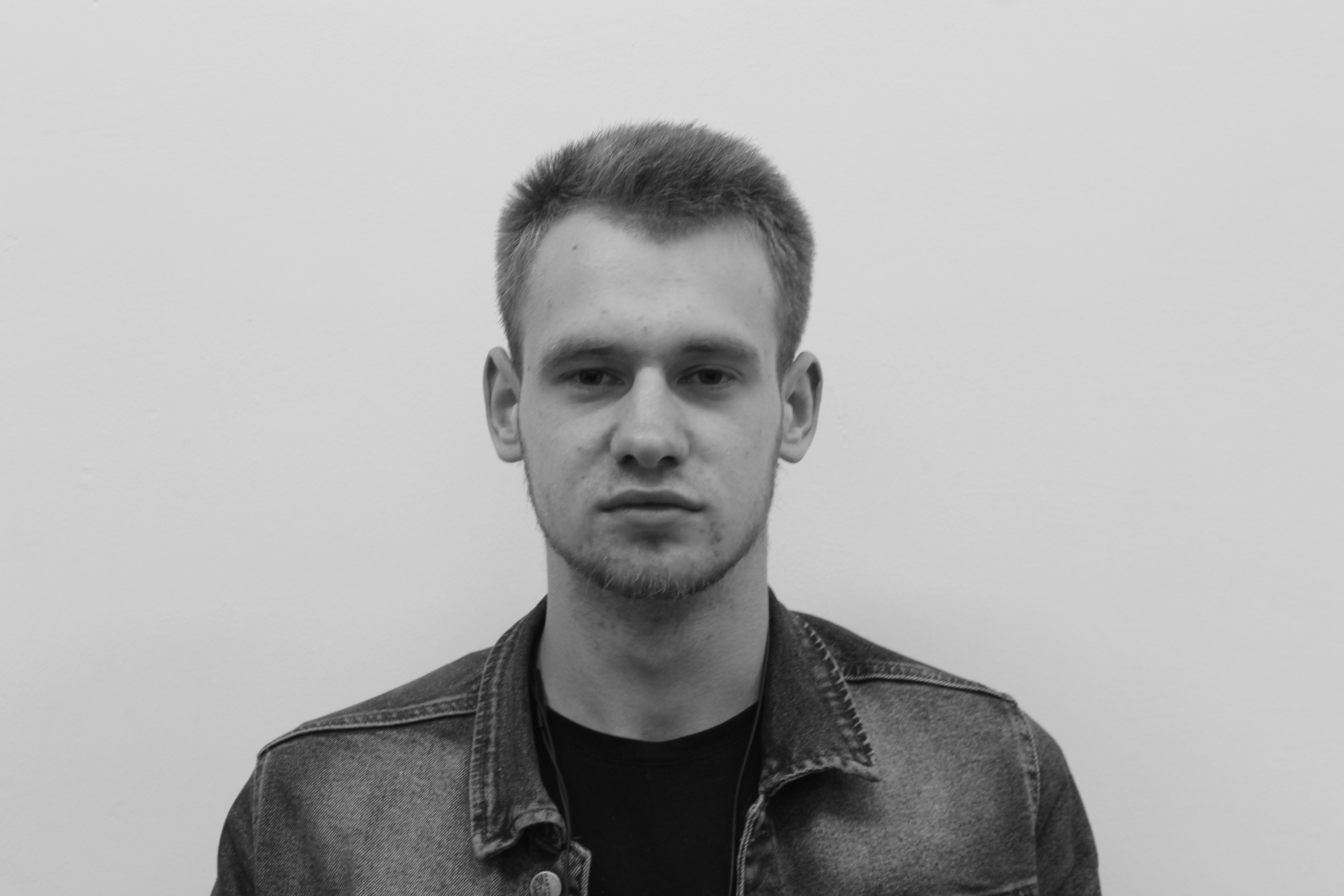 Un homme agacé | Source : Unsplash