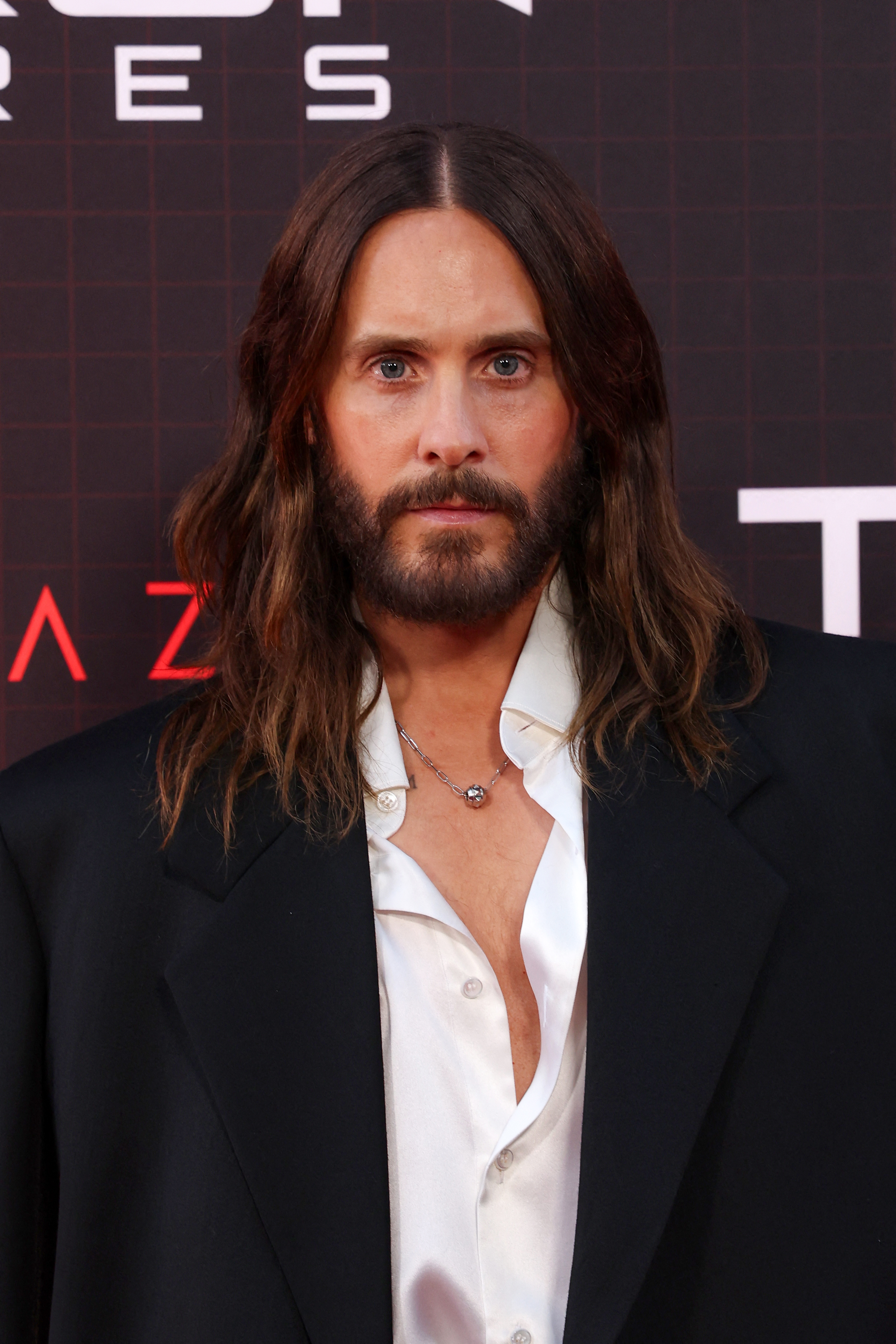Jared Leto assiste à la première mondiale du film « Tron : Ares » de Disney au TCL Chinese Theater à Hollywood, en Californie, le 6 octobre 2025. | Source : Getty Images