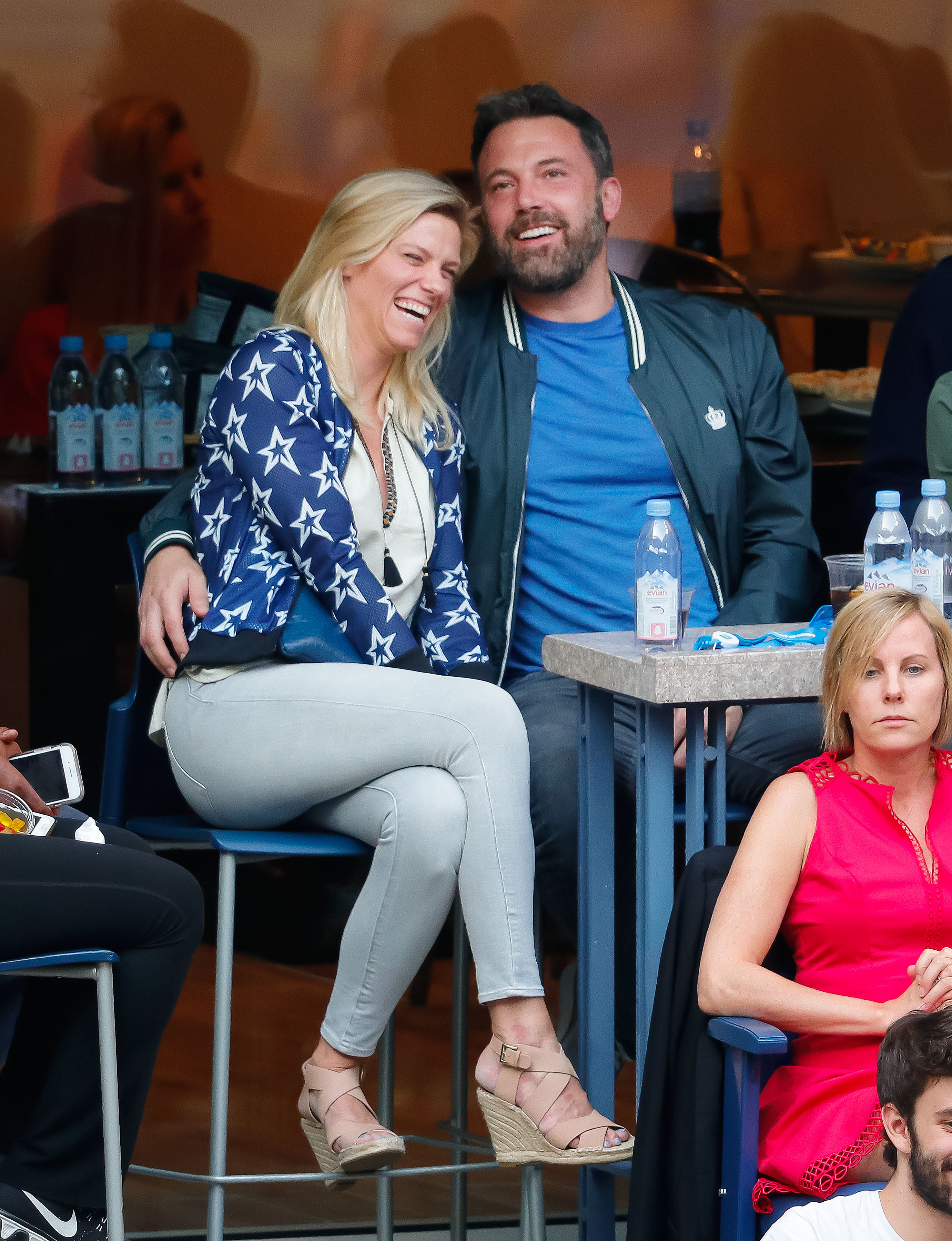 Lindsay Shookus et Ben Affleck lors des championnats de tennis US Open 2017, le 10 septembre à New York. | Source : Getty Images
