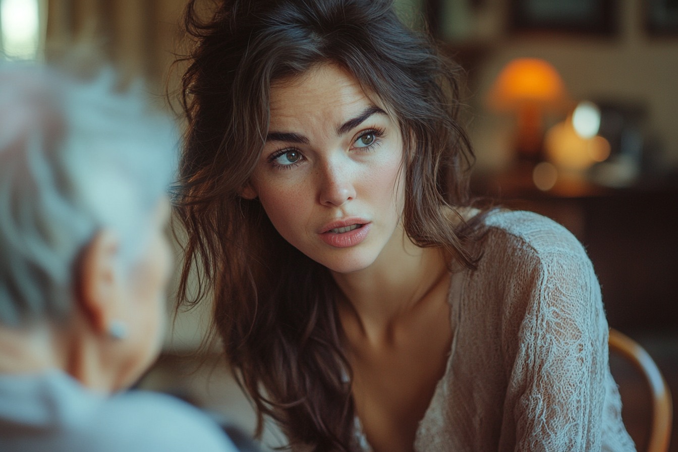 Femme ayant une dispute intense avec sa belle-mère | Source : Midjourney