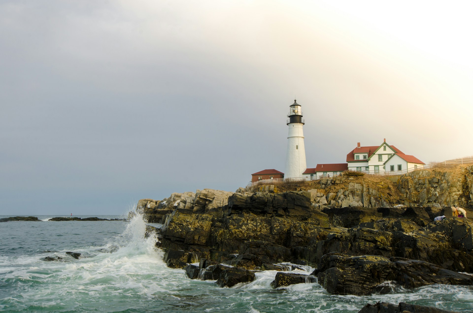 Un phare dans le Maine | Source : Unsplash