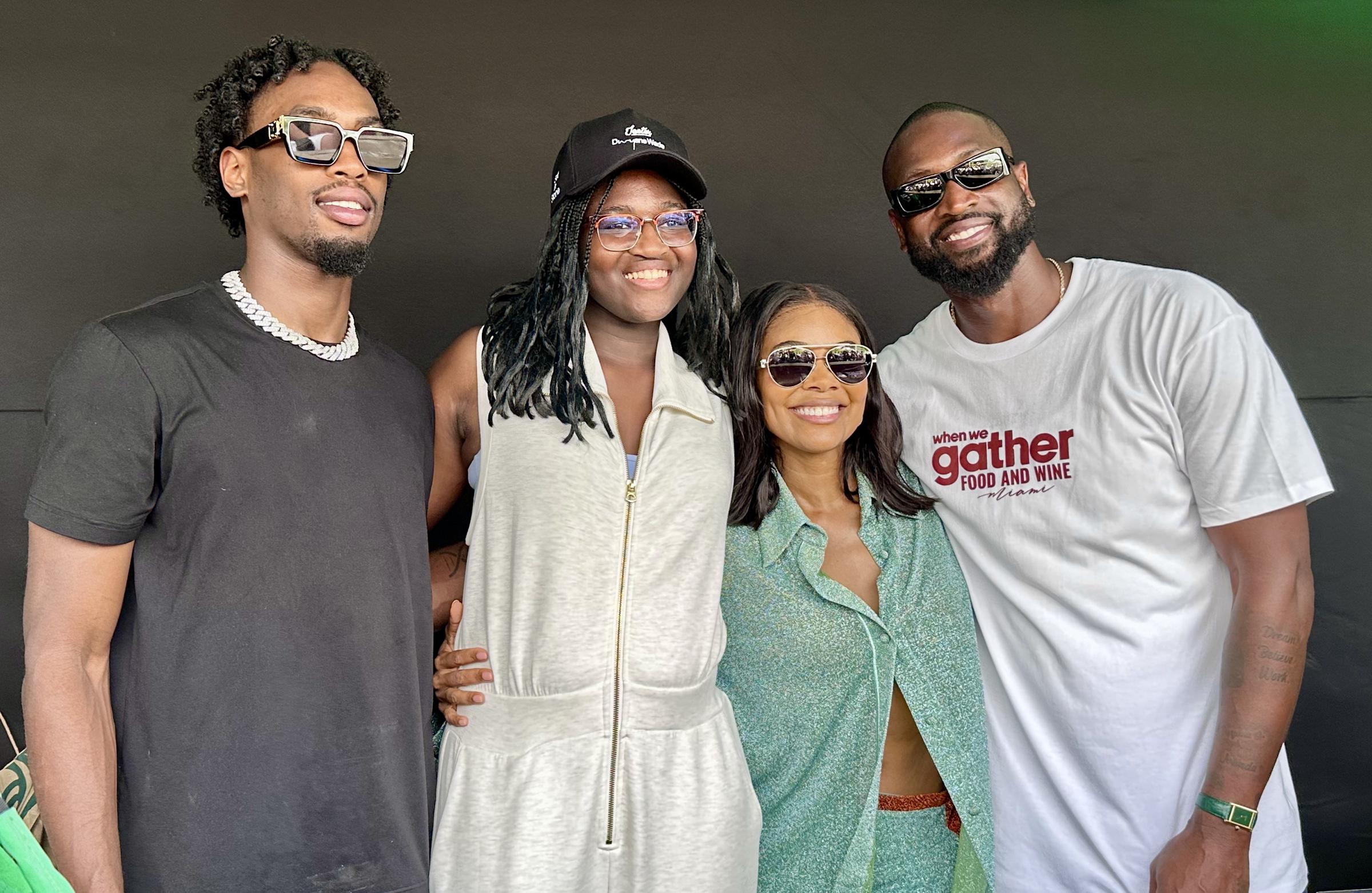 Gabrielle Union, Zaire, Zaya et Dwyane Wade lors du premier festival annuel When We Gather Food and Wine à Overtown le 26 octobre 2024 | Source : Getty Images