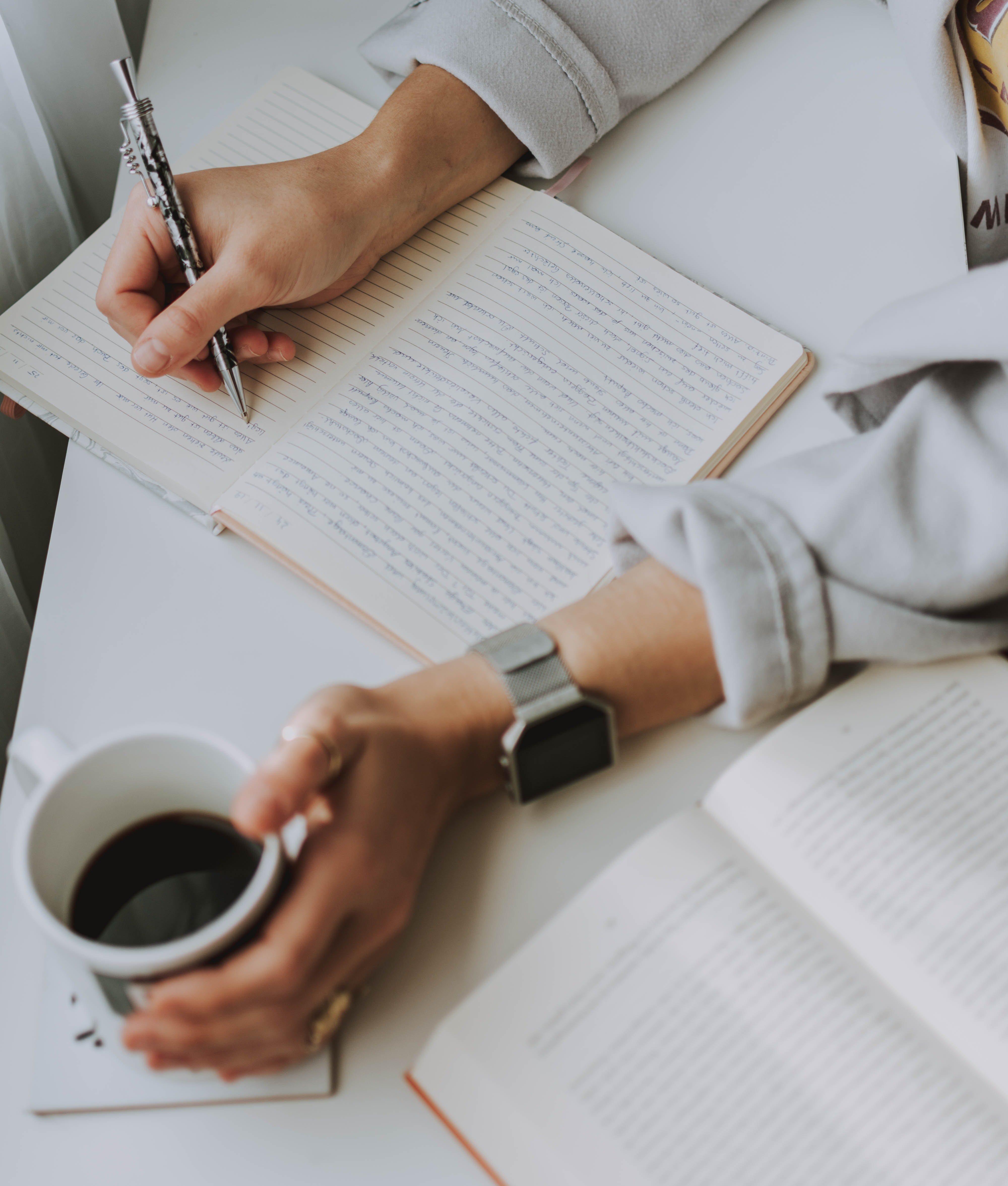 Peut-être qu'en écrivant cela, je me sentirai mieux | Source : Pexels