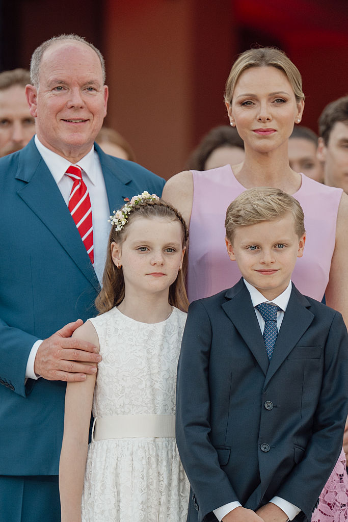Le prince Albert II de Monaco, la princesse Charlène de Monaco, la princesse Gabriella de Monaco et le prince Jacques de Monaco | Source : Getty Images