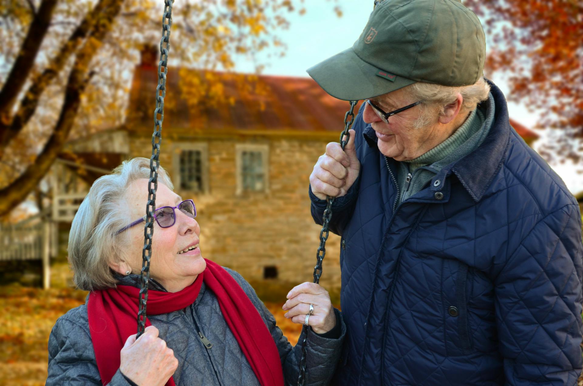 Un vieil homme et une vieille femme | Source : Pexels
