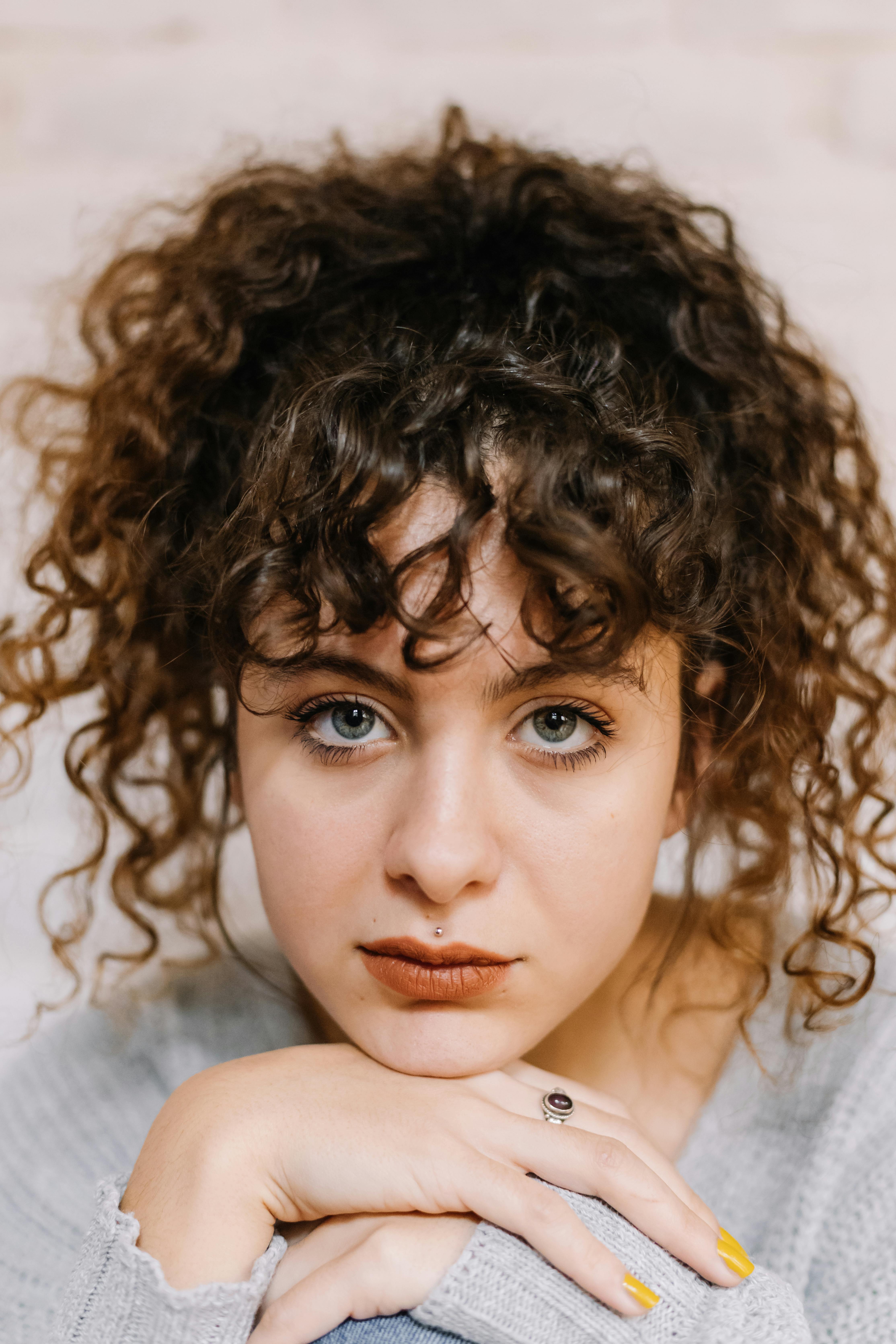 Une femme au regard audacieux | Source : Pexels