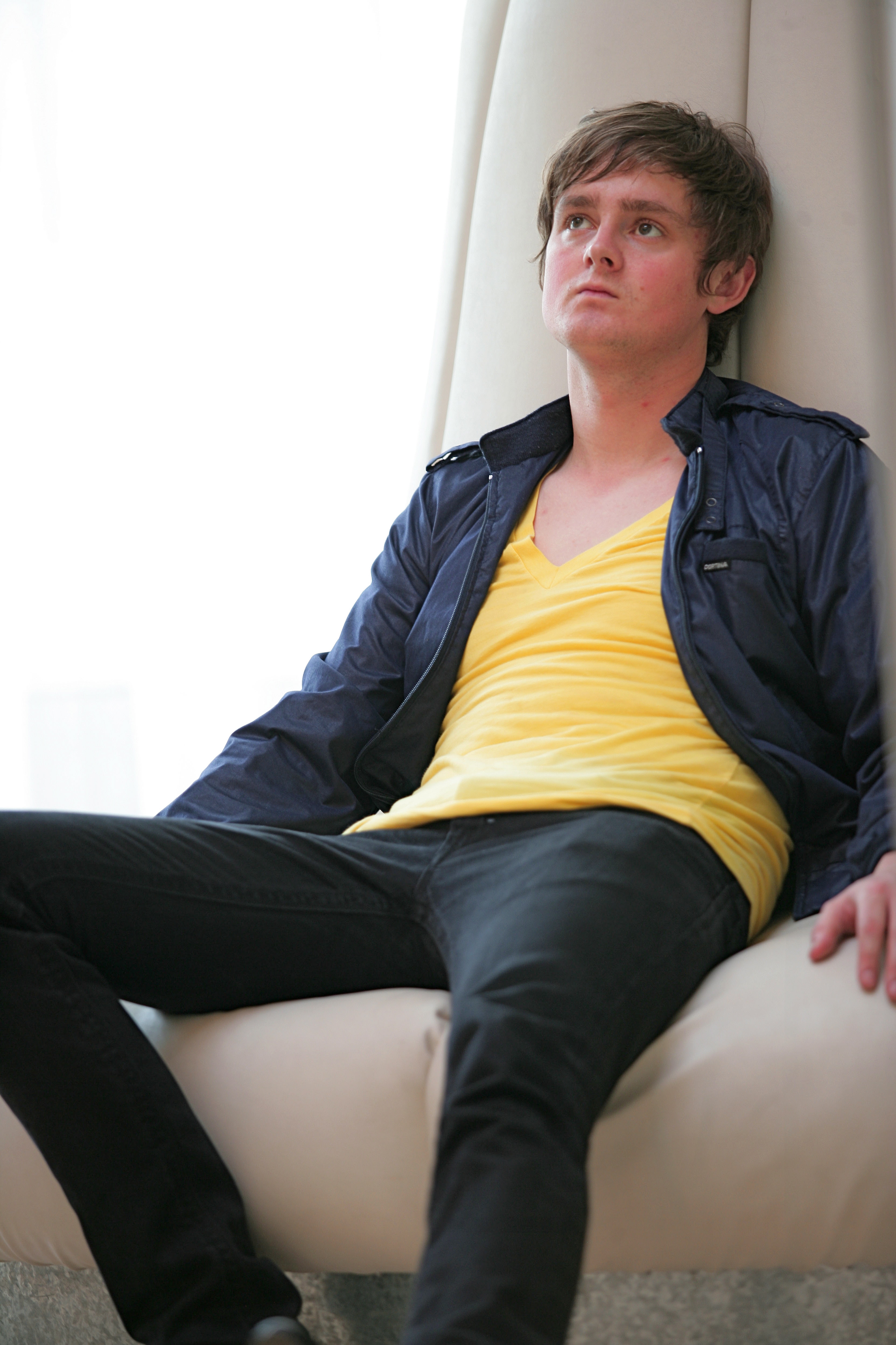 Le beau gosse des années 2000 photographié le 7 mars 2009 à Buenos Aires, en Argentine. | Source : Getty Images
