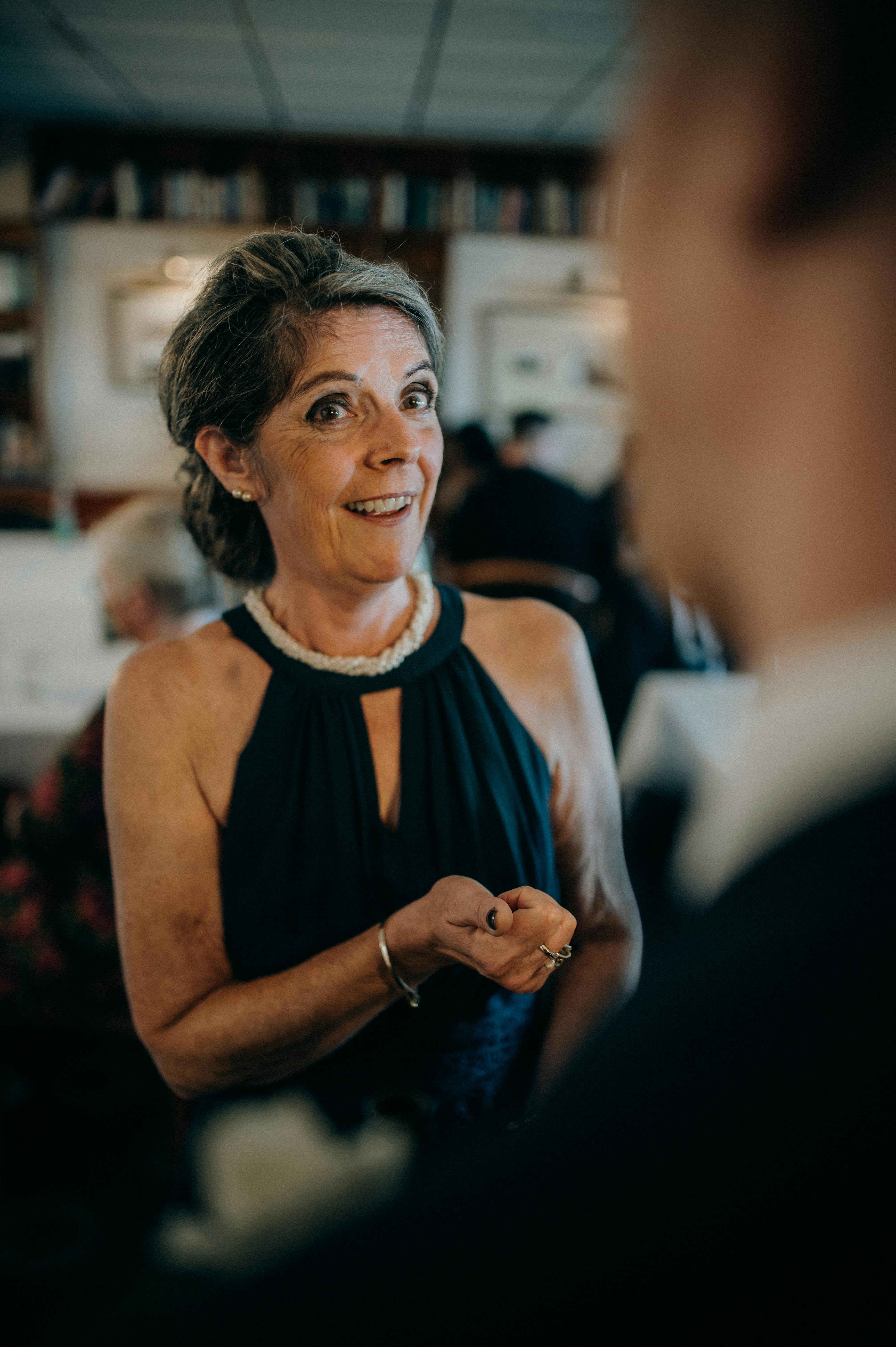 Une femme bien habillée | Source : Pexels