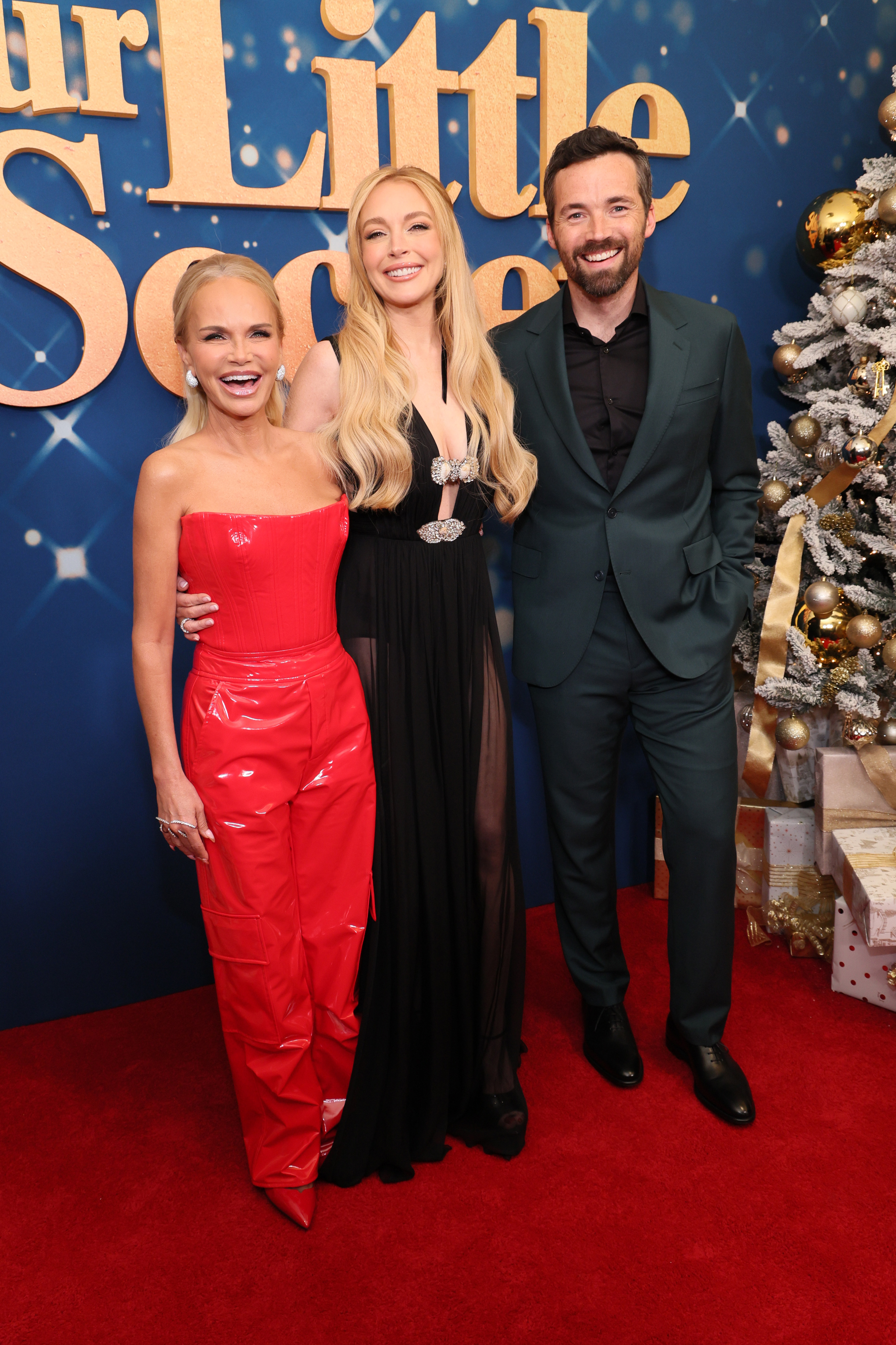 Kristin Chenoweth, Lindsay Lohan et Ian Harding assistent à la projection du film « Our Little Secret » de Netflix le 18 novembre 2024 | Source : Getty Images