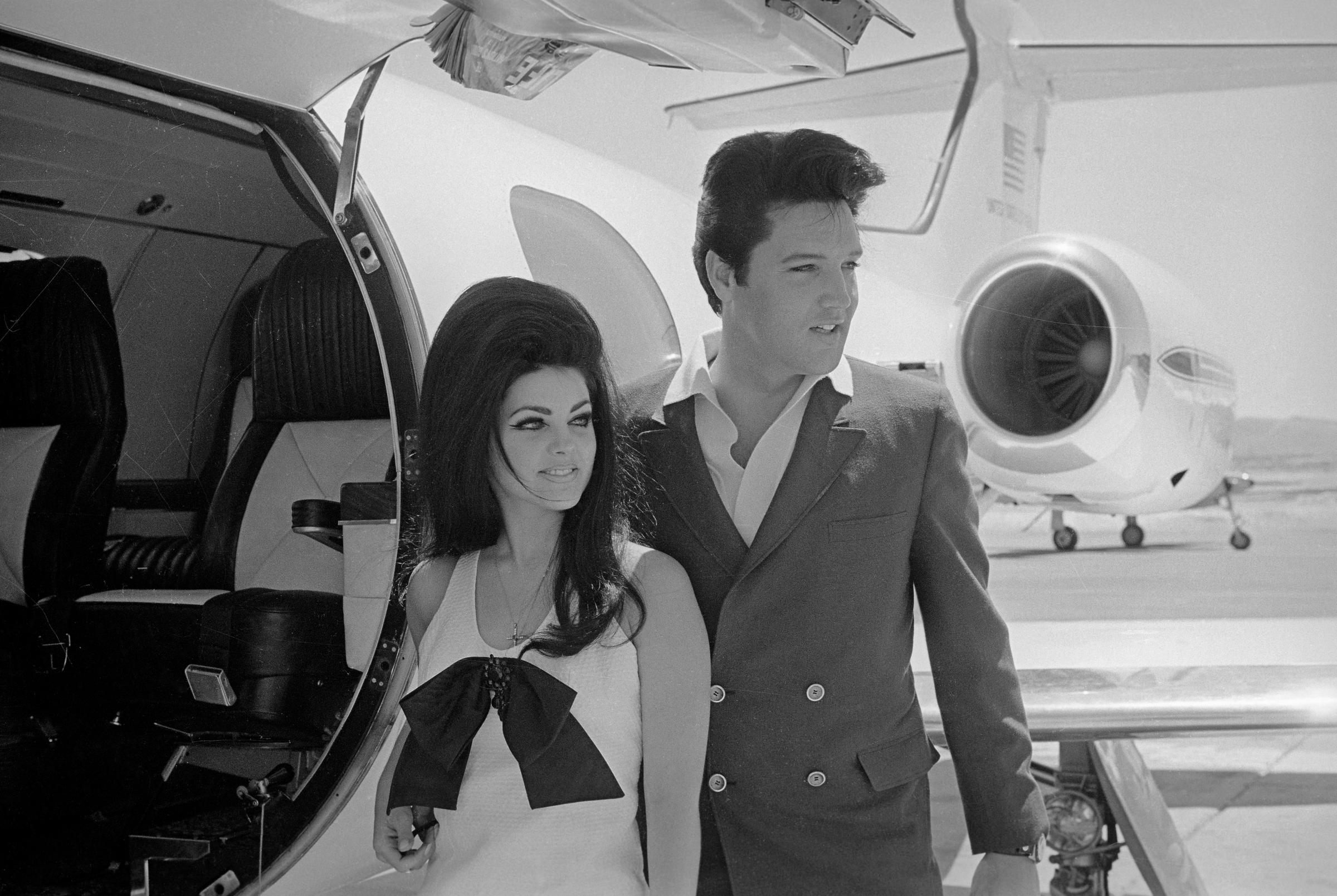 Priscilla et Elvis Presley photographiés en 1967. | Source : Getty Images