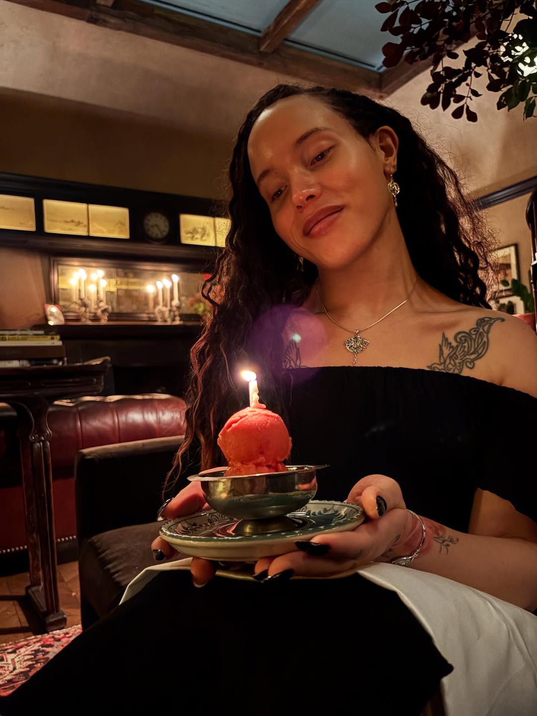 Airyn fête son 30e anniversaire, d'après un post daté du 21 octobre 2025 | Source : Instagram/voiceofairyn