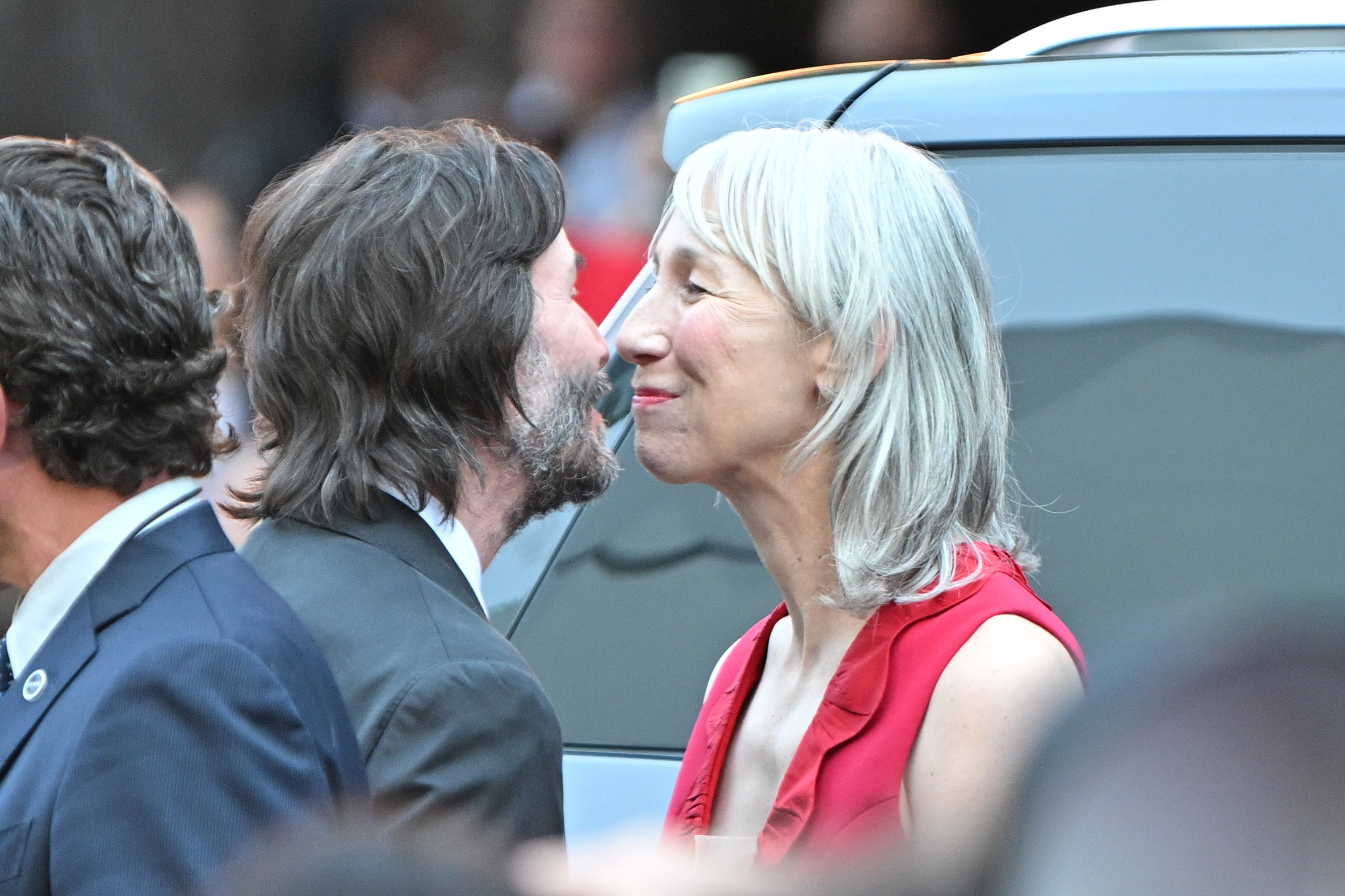 Keanu Reeves et Alexandra Grant aperçus à leur arrivée à la première mondiale du film « Ballerina » à Los Angeles, en Californie, le 3 juin 2025. | Source : Getty Images