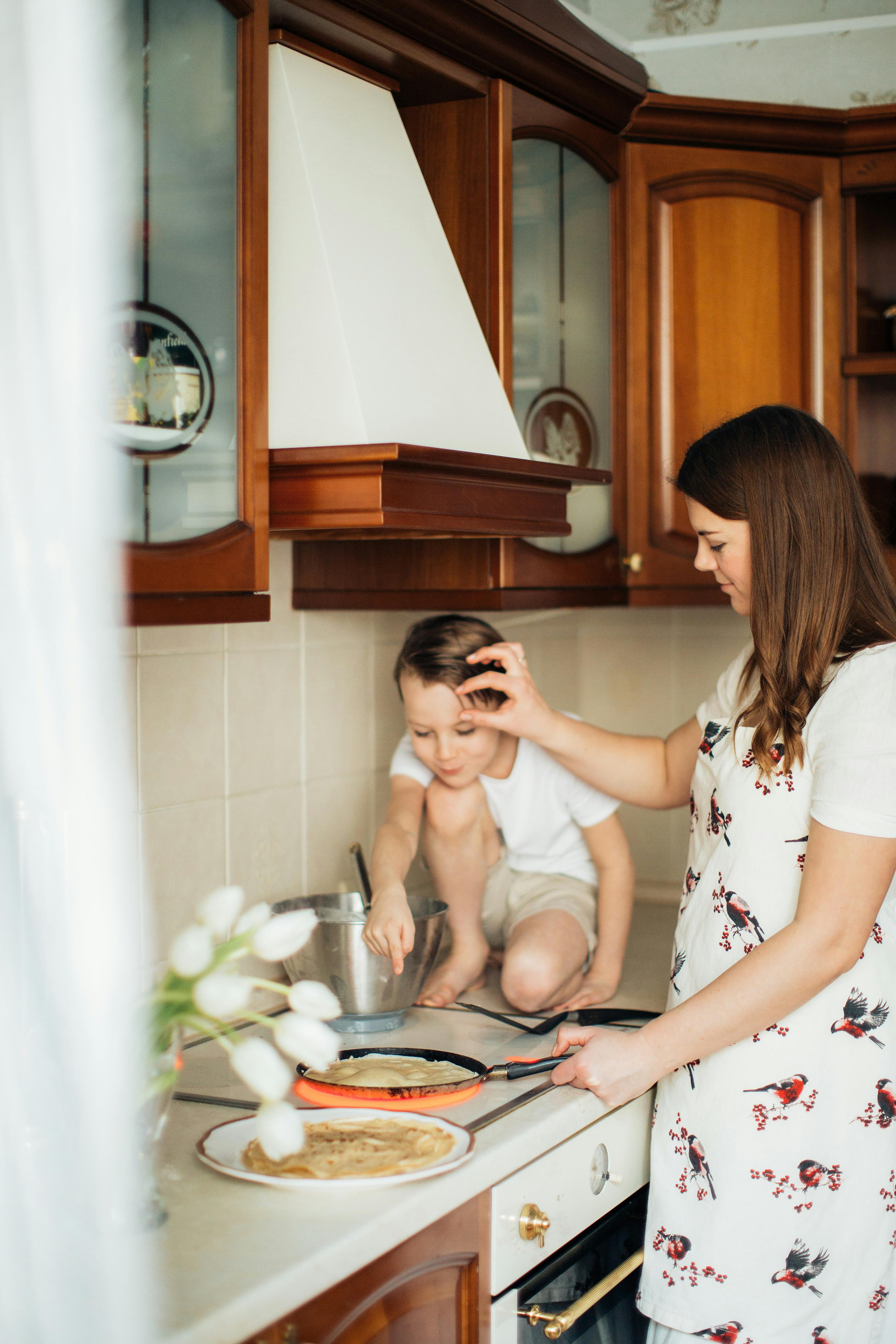 Une mère heureuse avec son fils | Source : Pexels