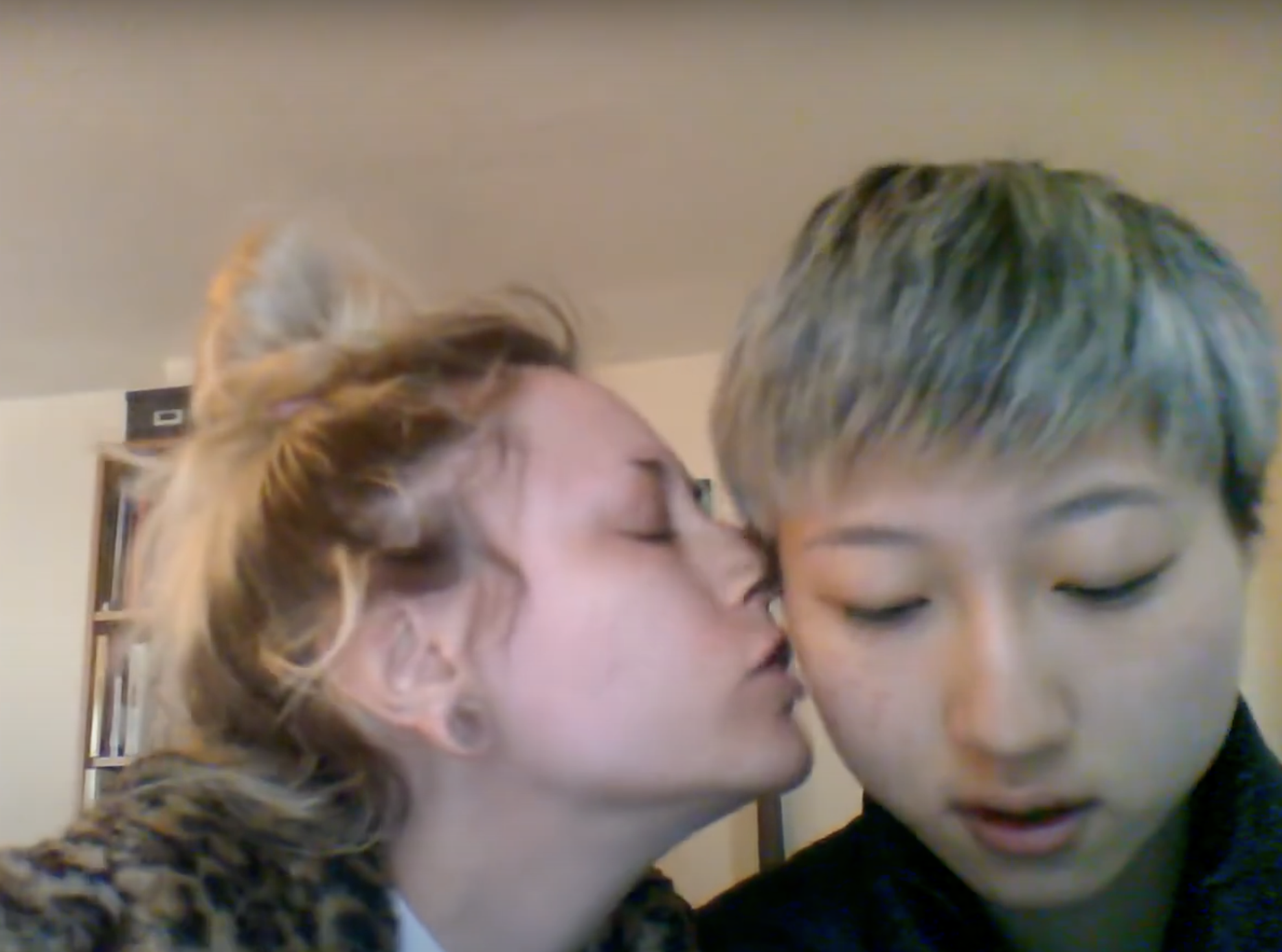 Andi Autumn et Etta Ng photographiées le 30 avril 2018 | Source : YouTube/iNTELLECTUS