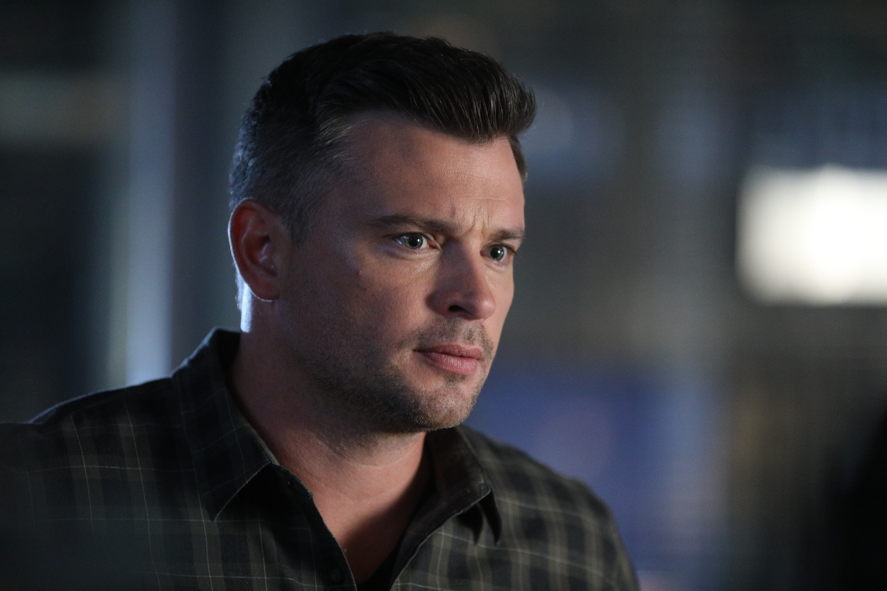 Tom Welling dans l'épisode final de la saison « A Devil of My Word » de la série « Lucifer », diffusé le 18 mars 2018 | Source : Getty Images