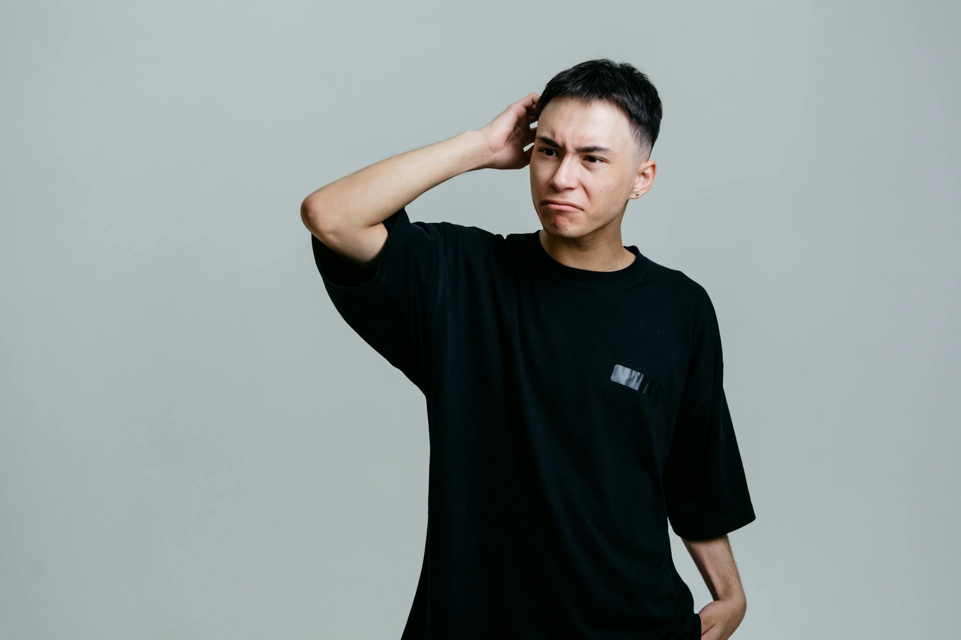Un homme confus | Source : Pexels