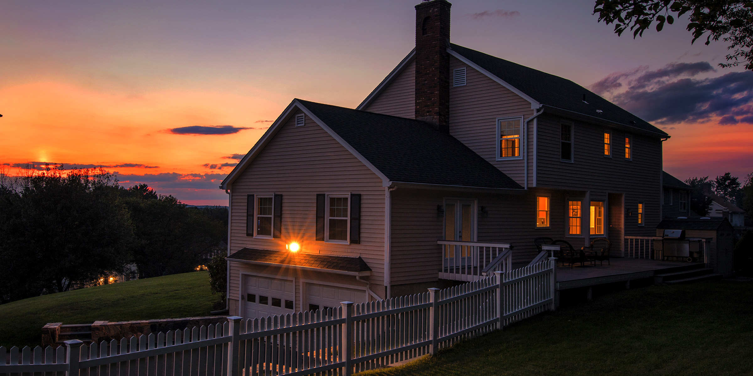 Maison de nuit | Source : Shutterstock