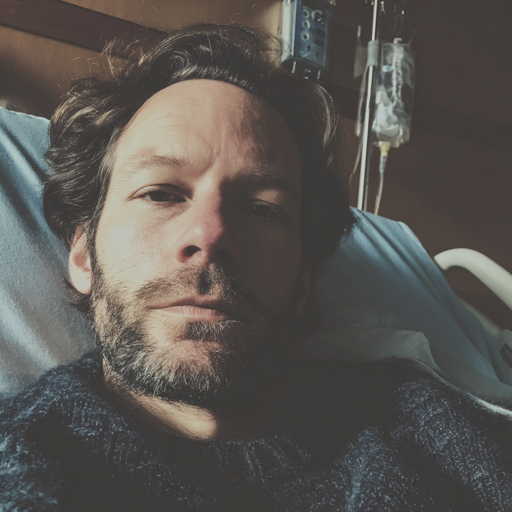 Un homme malade allongé dans un lit d'hôpital | Source : Midjourney