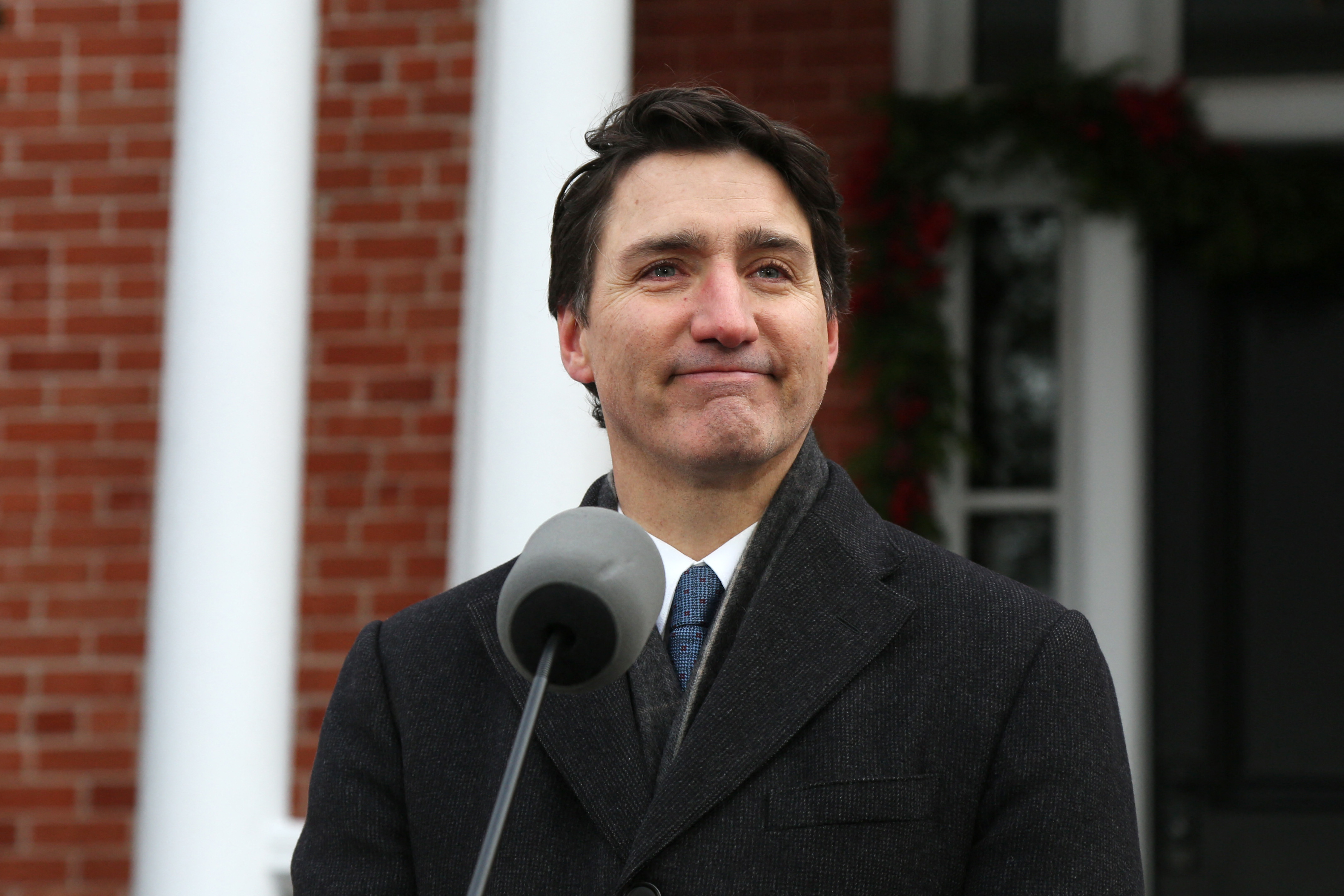 Justin Trudeau s'exprime lors d'une conférence de presse à Rideau Cottage, à Ottawa, au Canada, le 6 janvier 2025 | Source : Getty Images