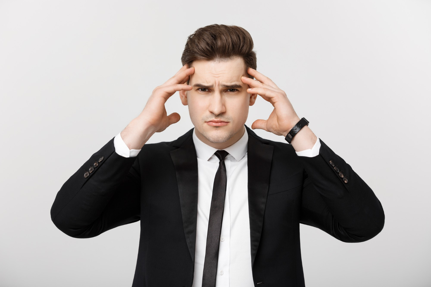 Un homme stressé | Source : Freepik