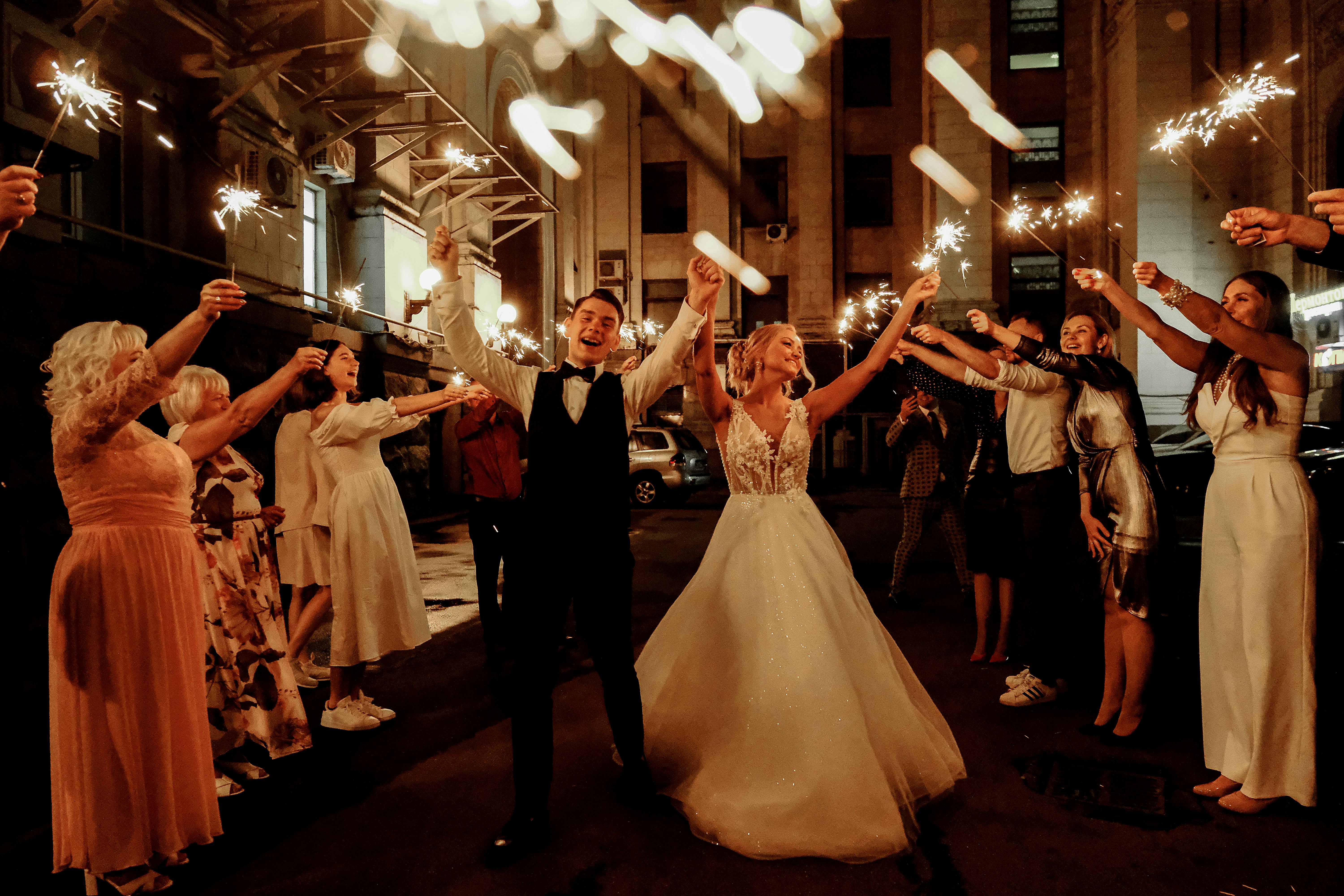 Un couple qui danse lors de son mariage | Source : Pexels