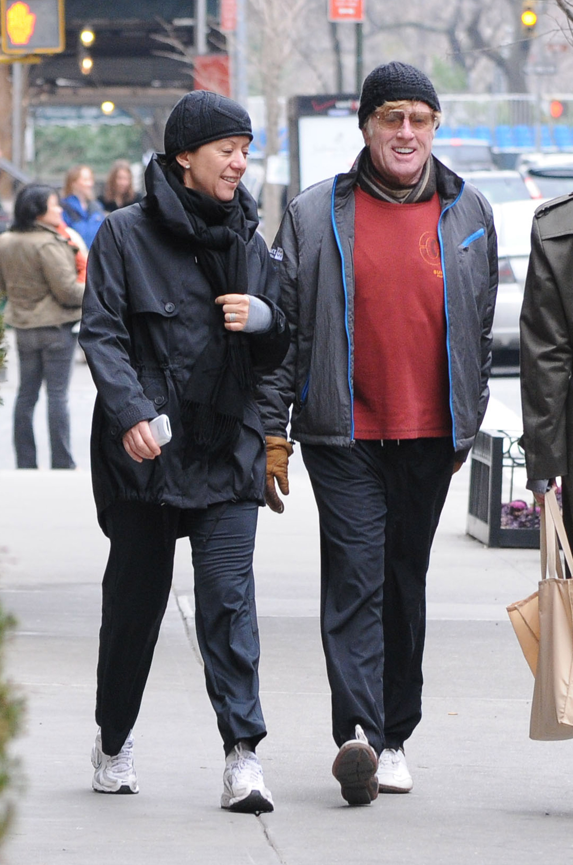 Sibylle Szaggars et Robert Redford vus à New York le 15 mars 2009. | Source : Getty Images