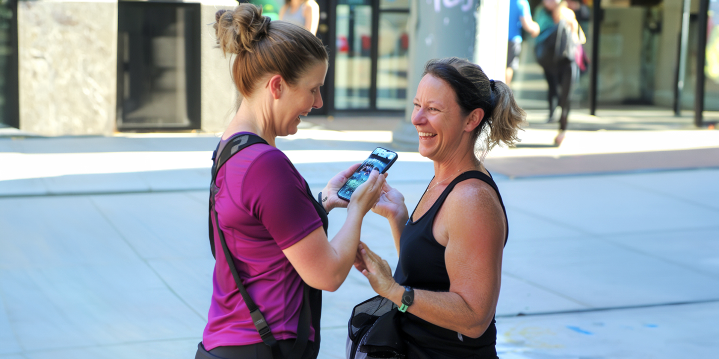 Deux femmes en train de rire | Source : Ozdomedia